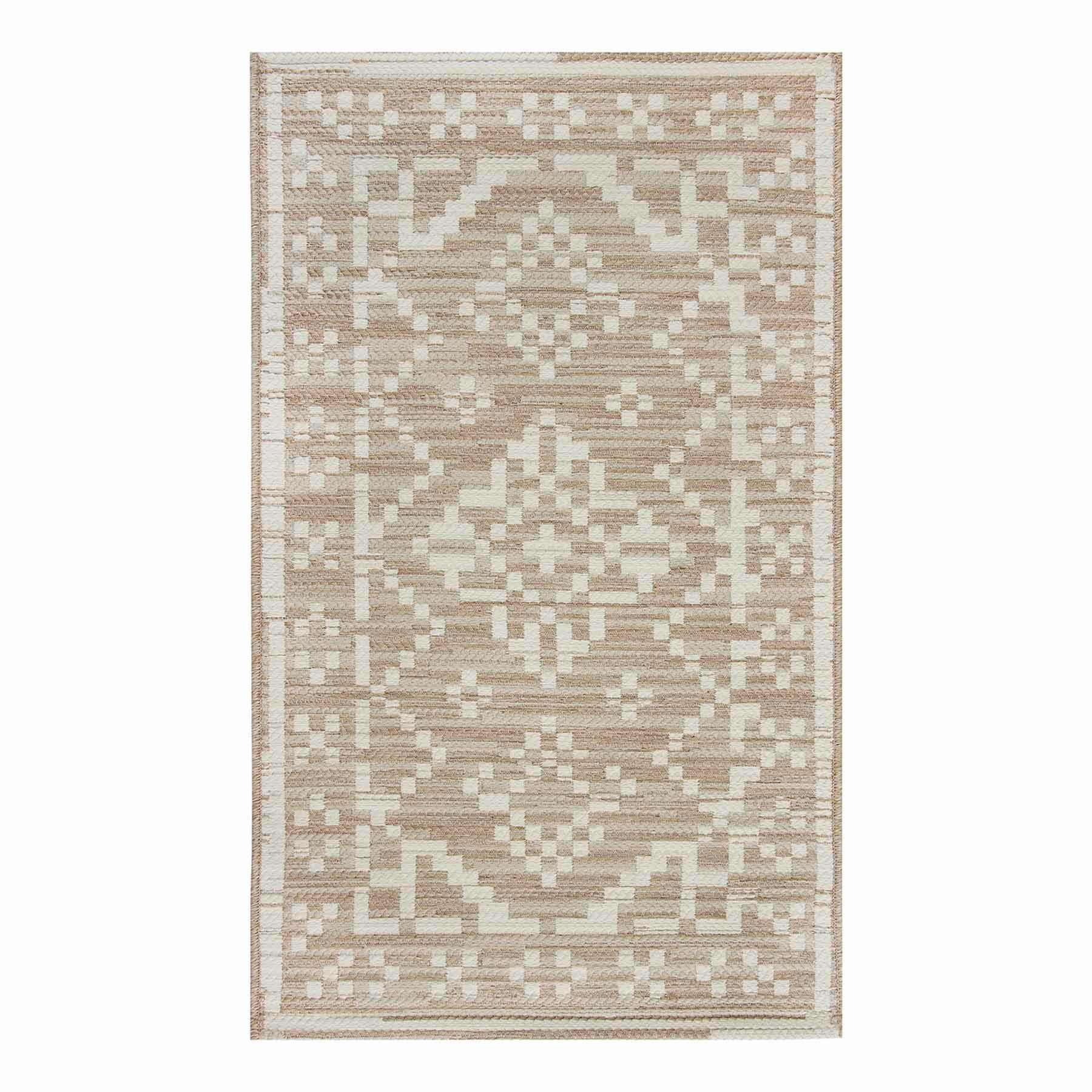 Linen Medallion Tapestry Outdoor Accent Rug, 27x45