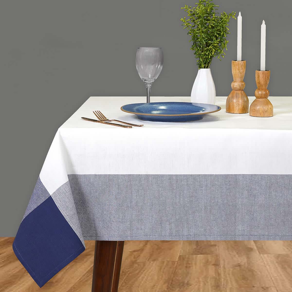 White with Navy Blue Border Tablecloth, 60x84