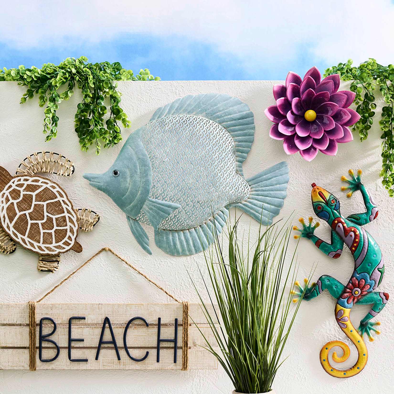Bright Gecko Metal Outdoor Wall Decor, 24"