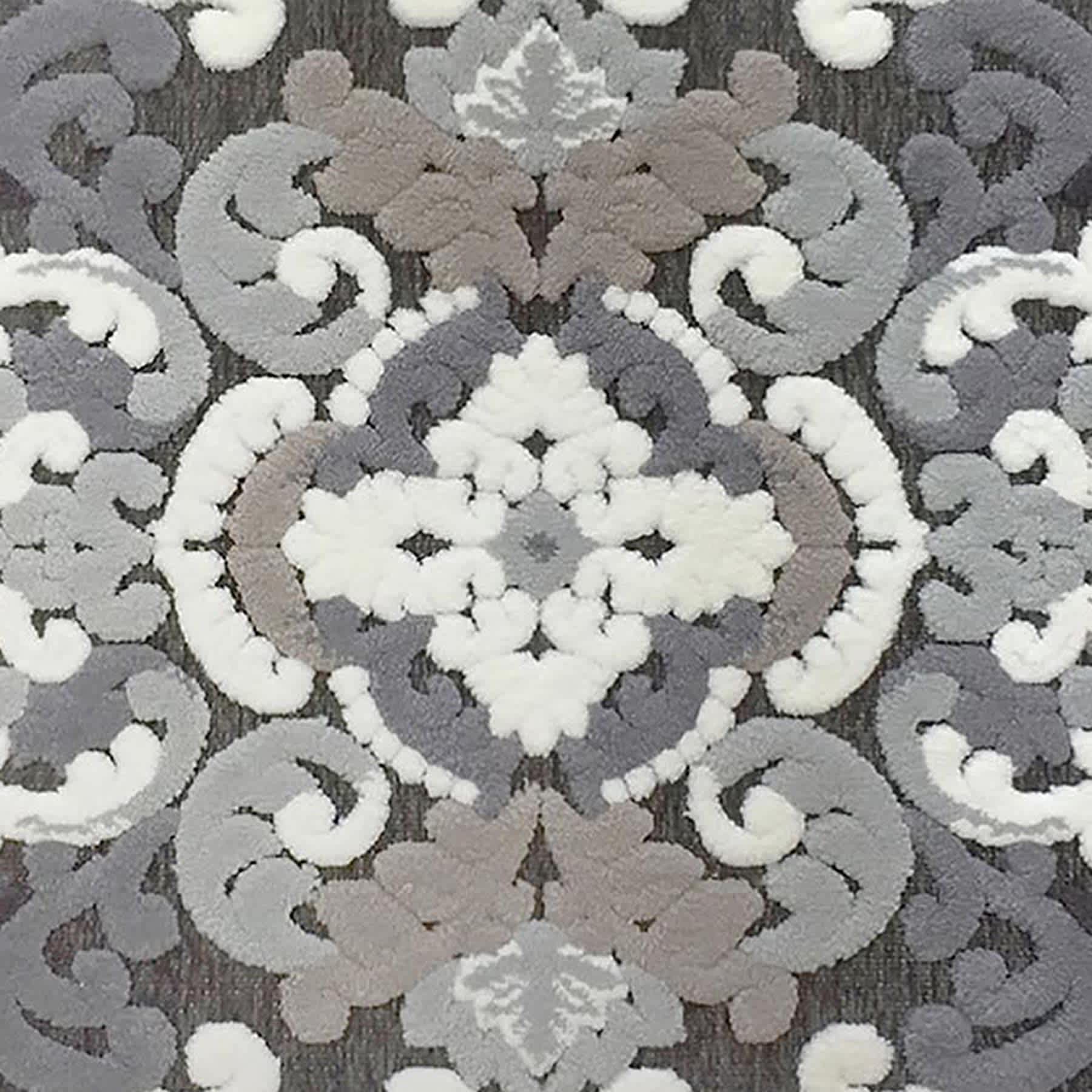 Arrington Grey & White Medallion High-Low Washable Accent Rug, 26x45