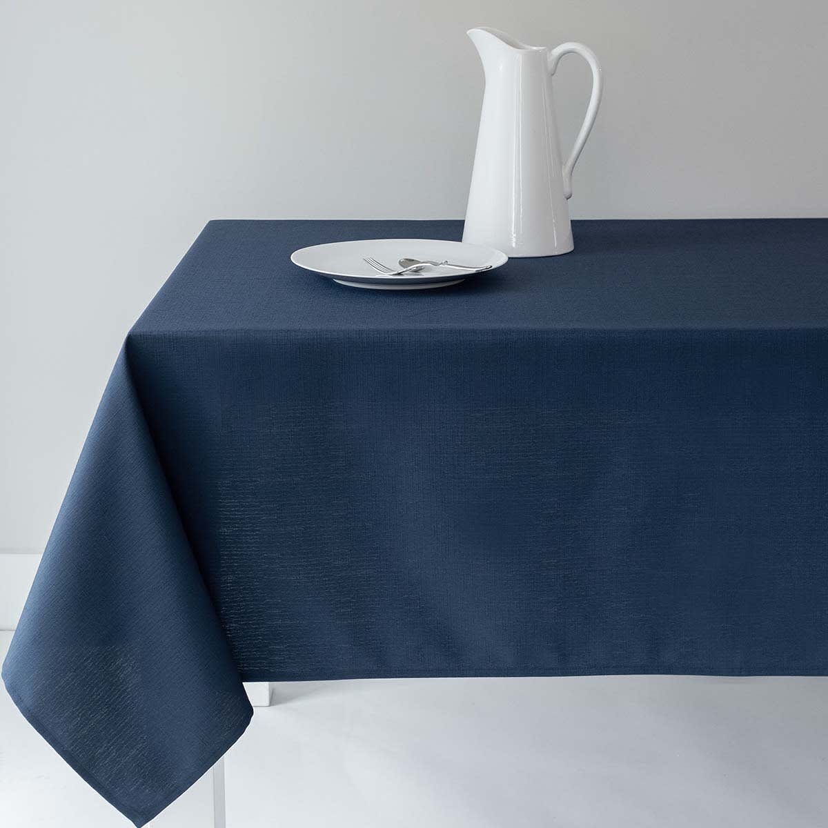 Basics Solid Navy Blue Tablecloth, 60x104