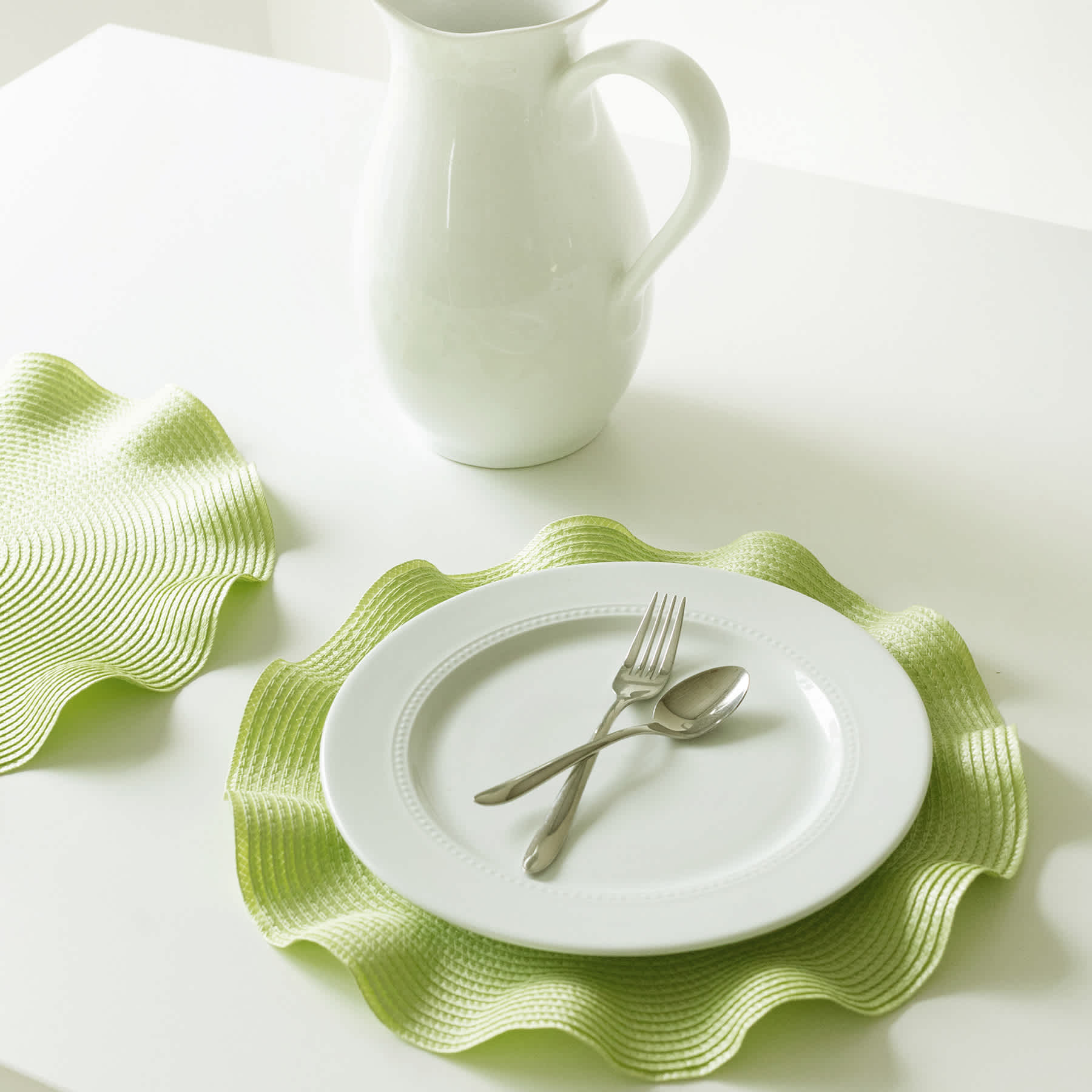 Lily Green Victorian Ruffled Round Placemat, 15"