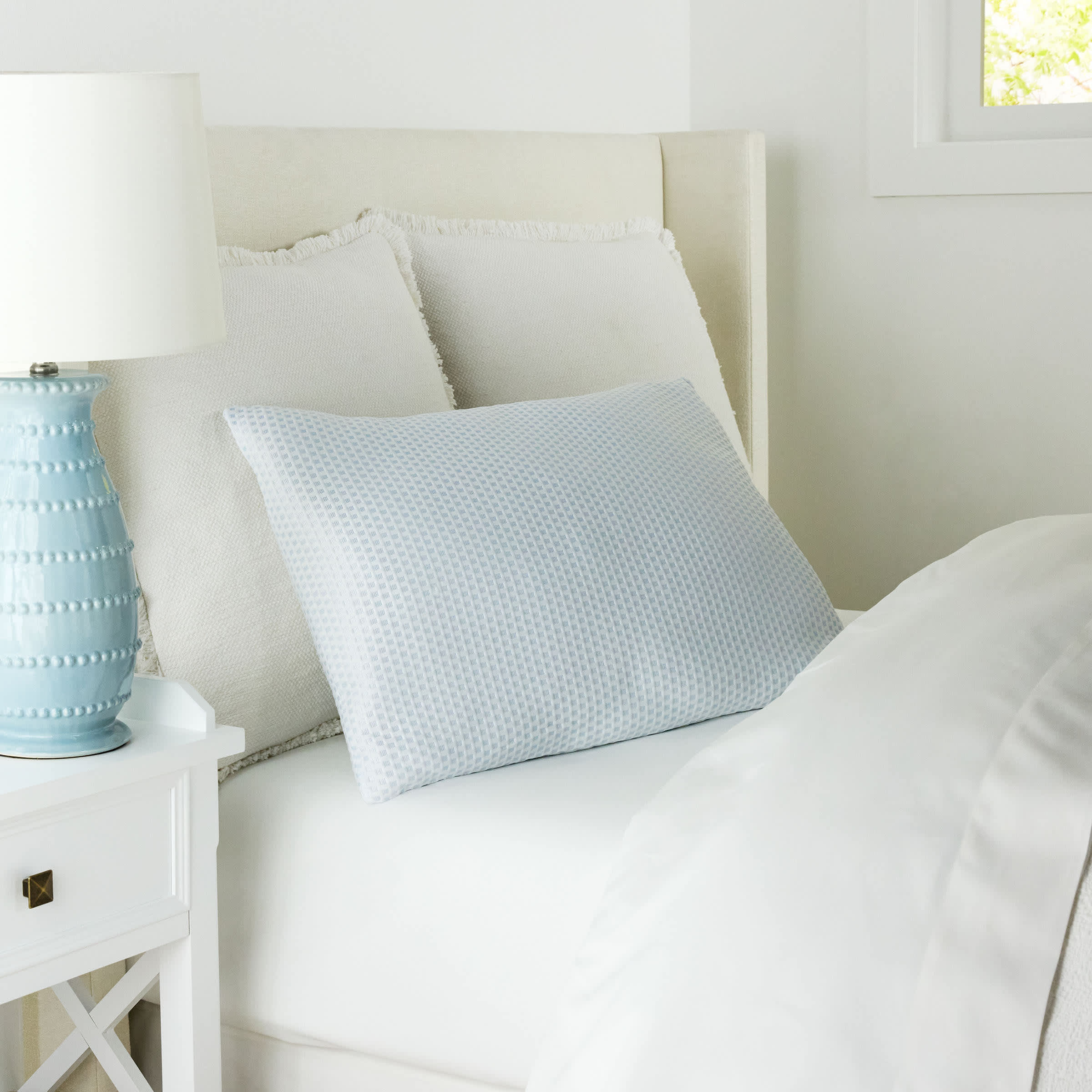 FIrm Chill Tech Cooling Knit Bed Pillow, Standard/Queen