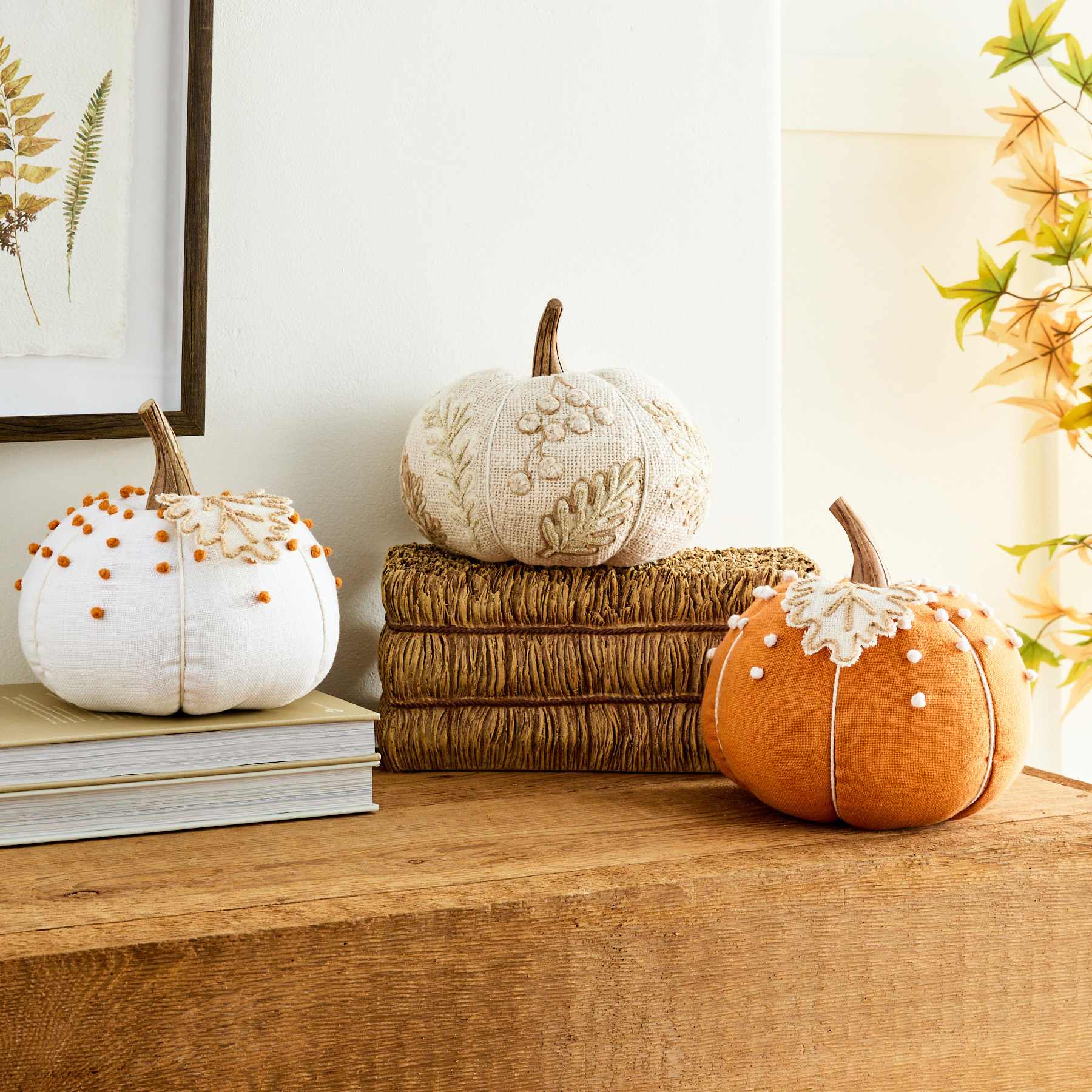 White Pumpkin, 7.5"