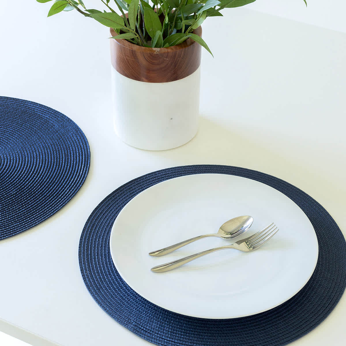Veranda Set of 6 Midnight Blue Placemats, 15"