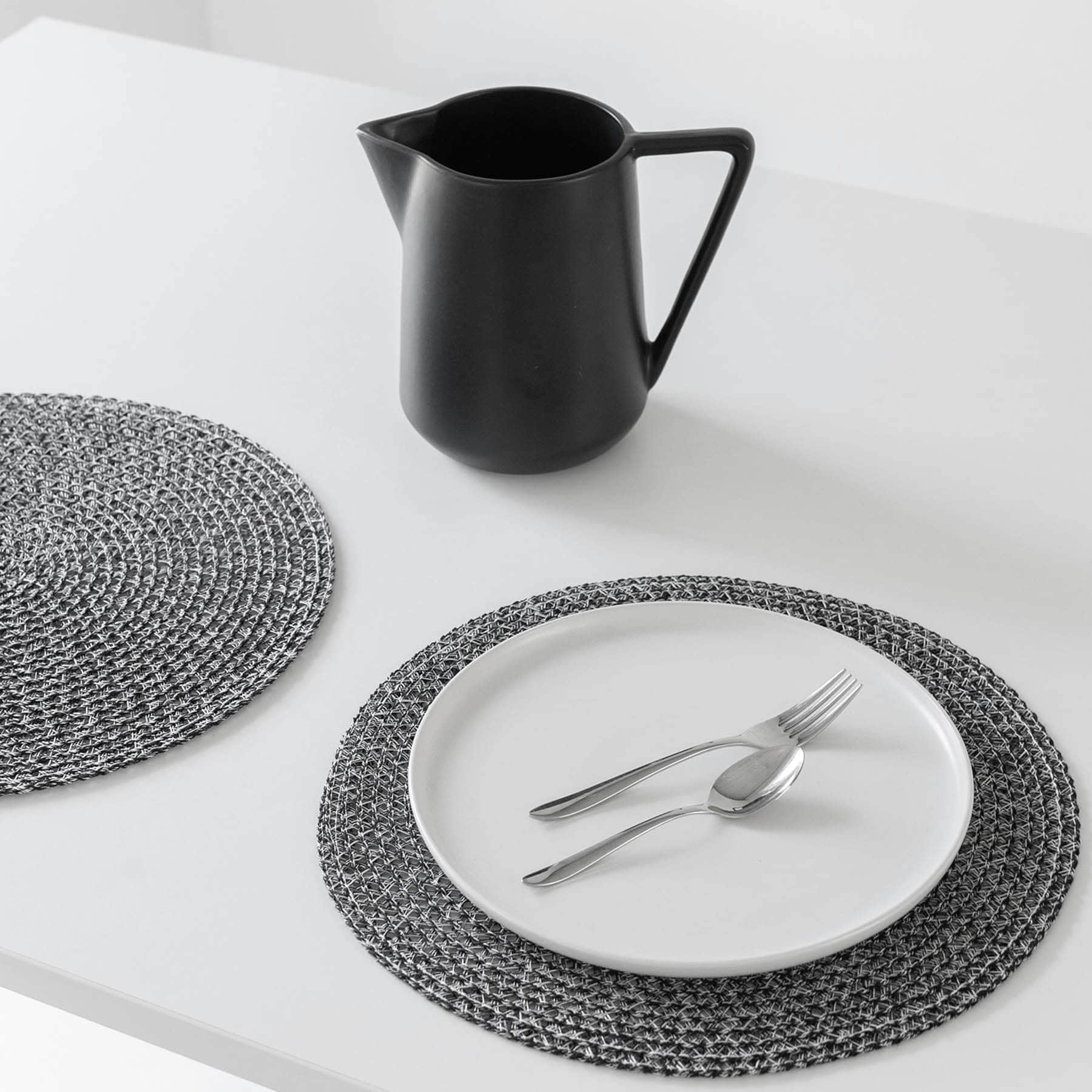 Set of 6 Alula Black Round Placemats, 15"