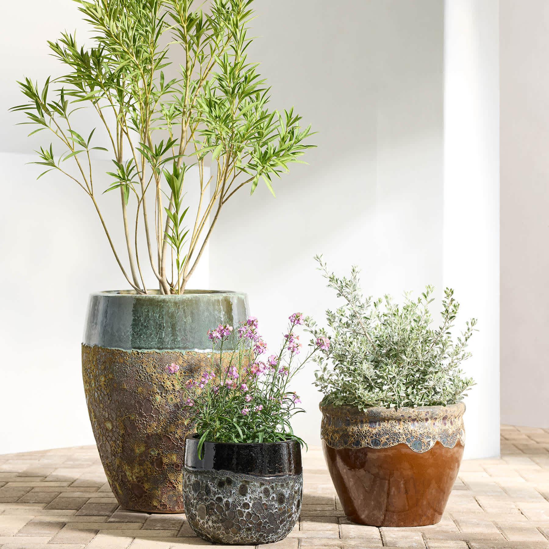 Dallas Brown Outdoor Planter, Medium