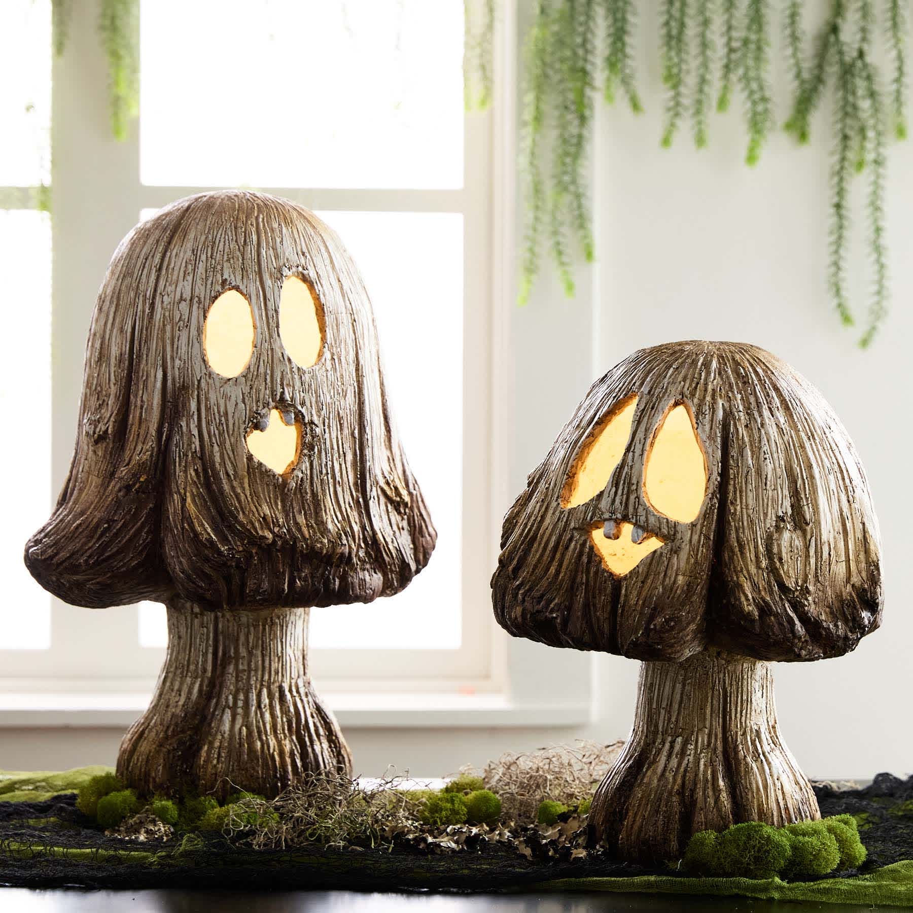 Grim Gardens Mushroom Decor, 14"