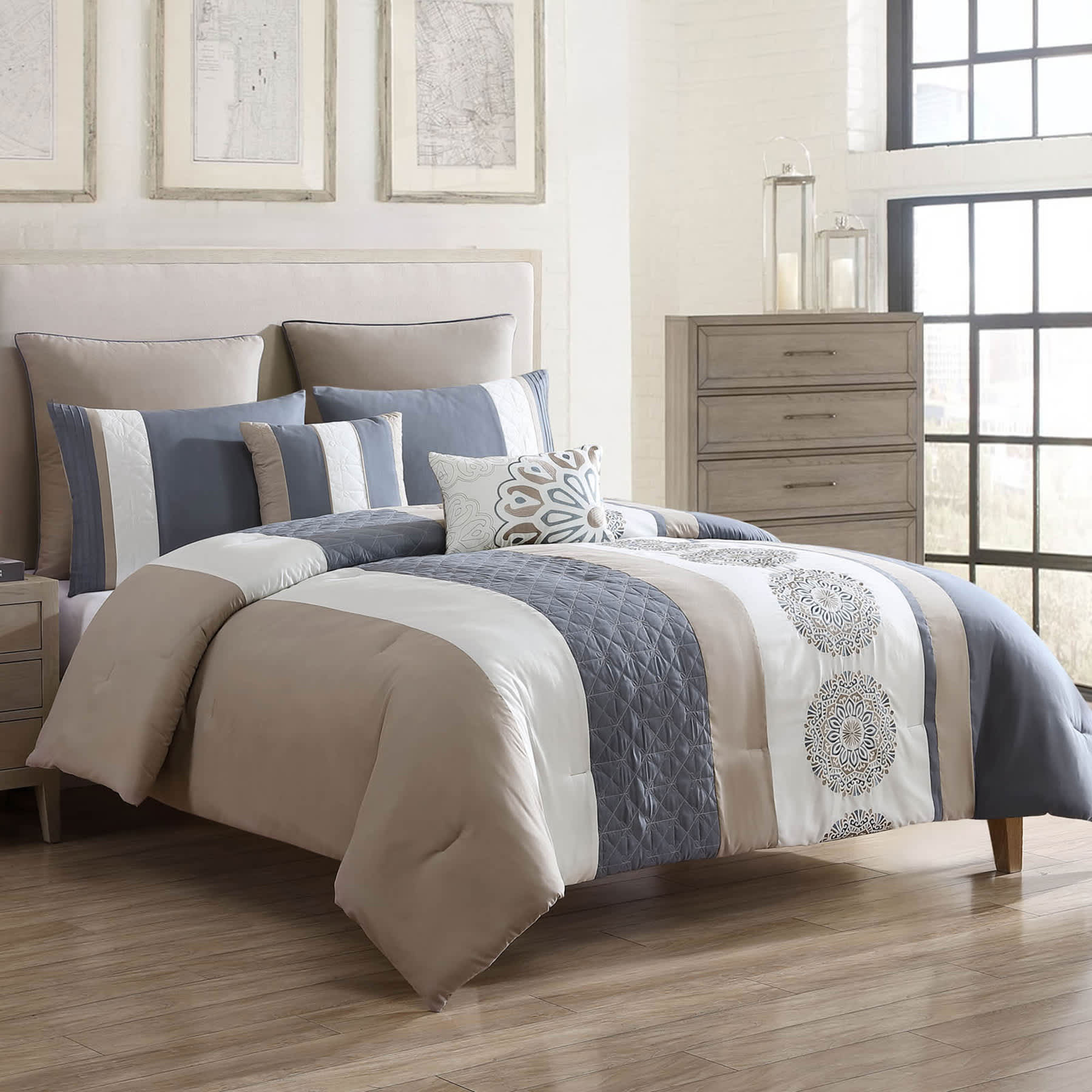 7-Piece Crentwood Multicolor Comforter Set, Full/Queen