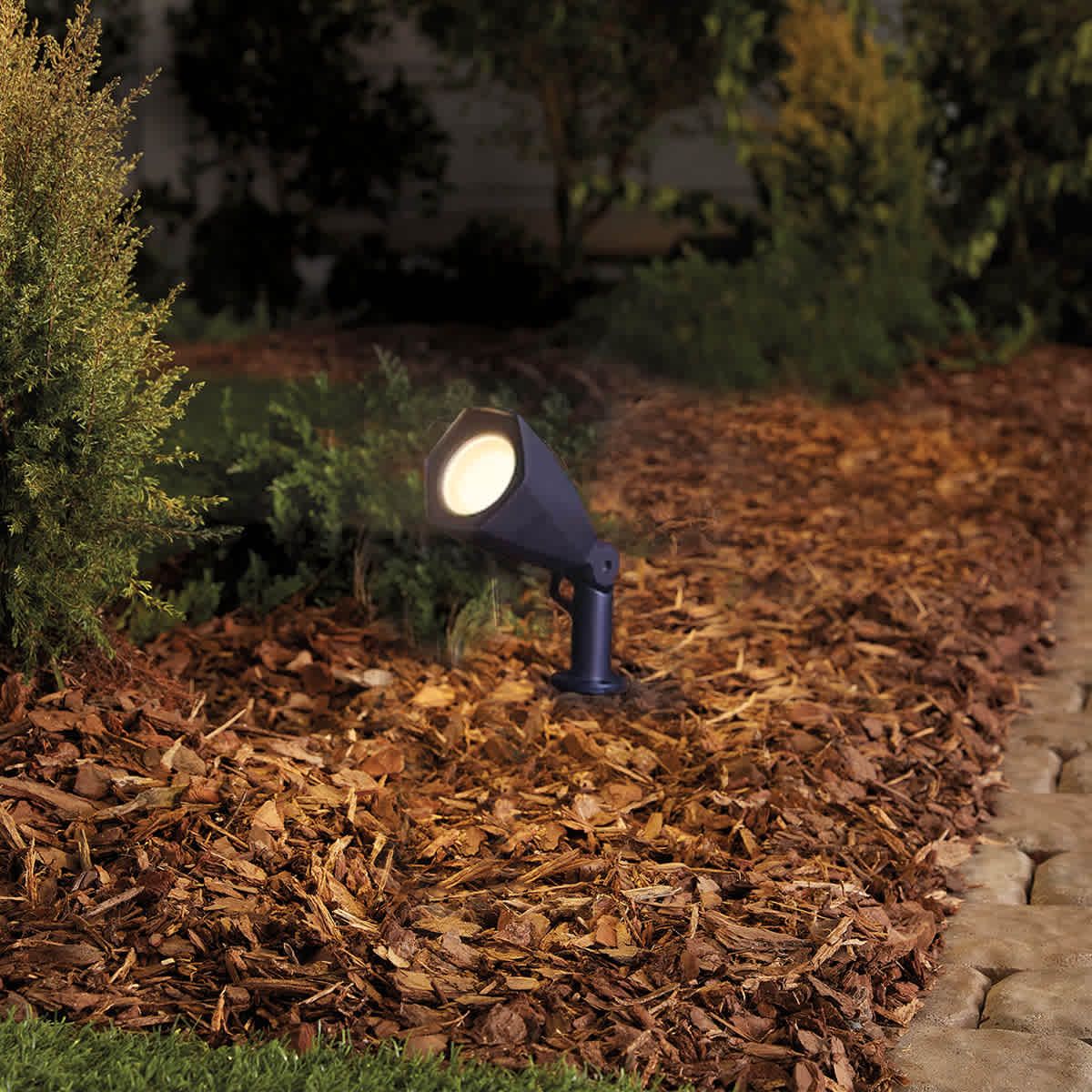 550-Lumen Black Plug In Flood Light