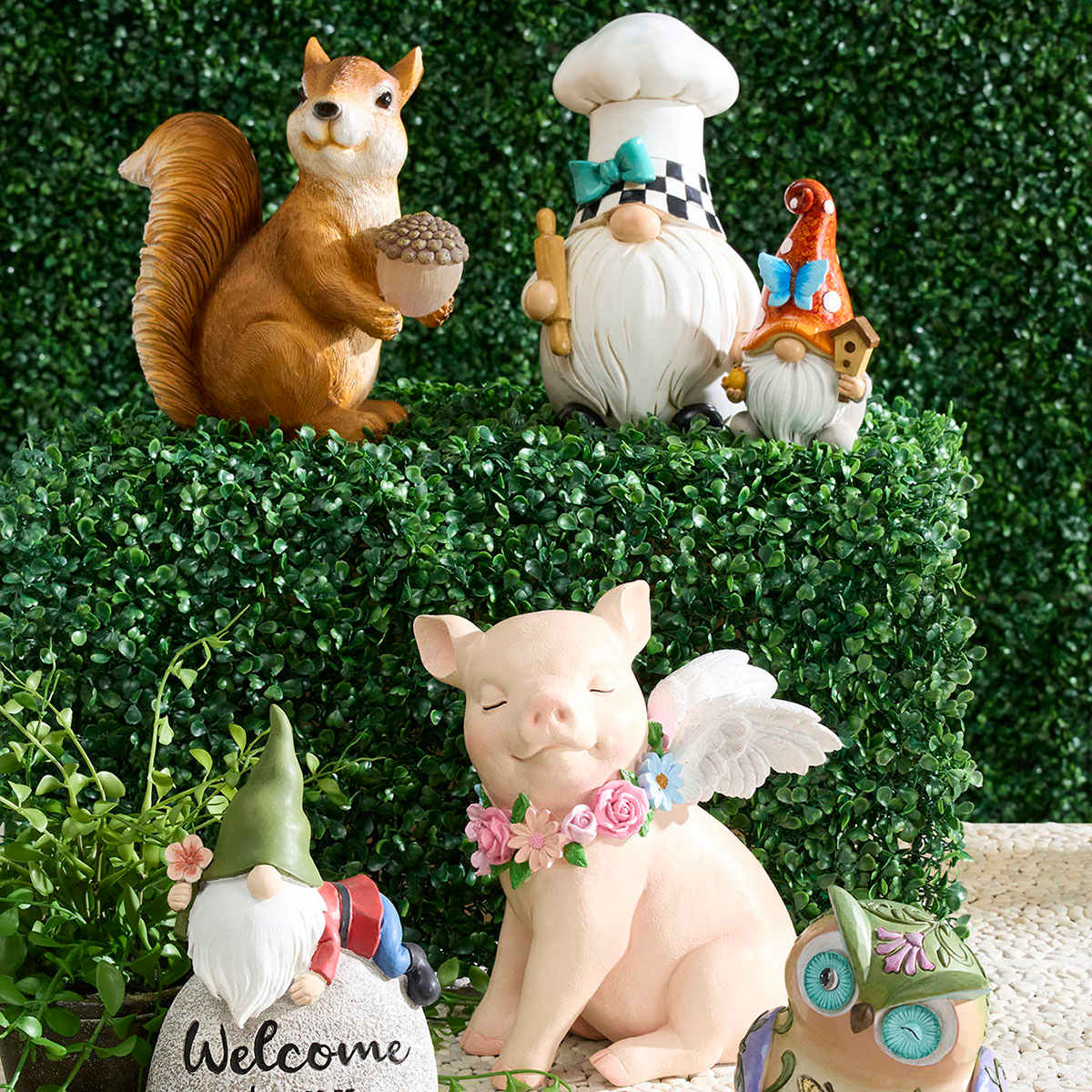 When Pigs Fly Outdoor Garden Statue, 9.7"