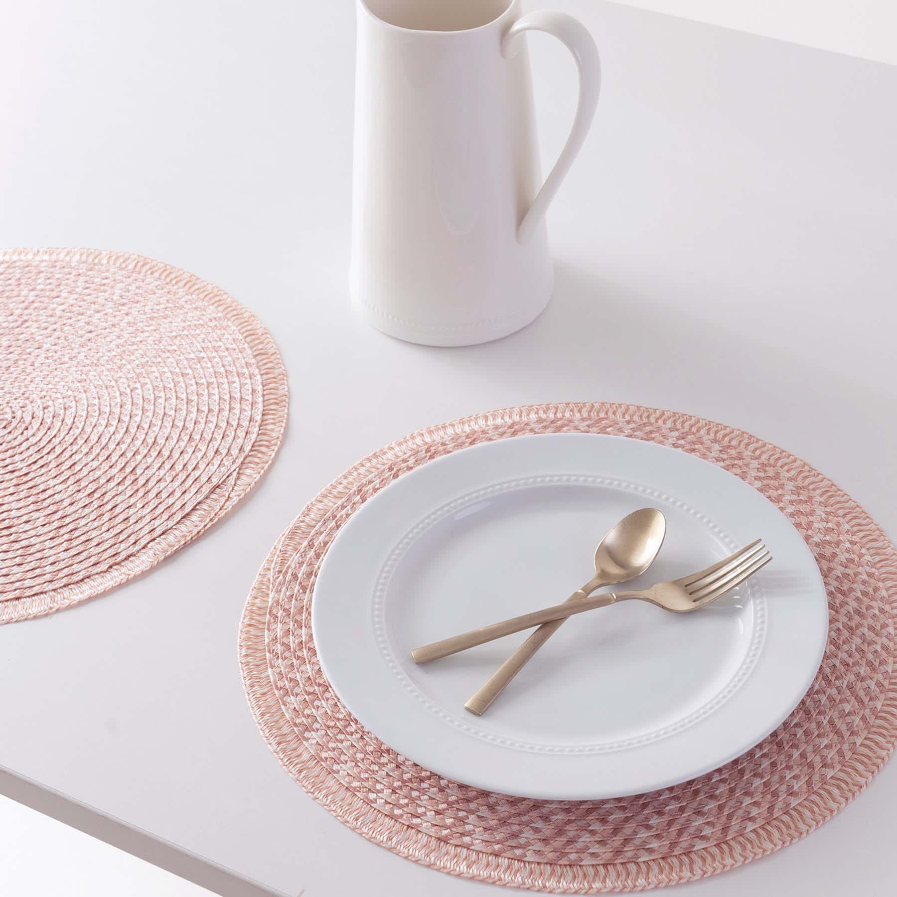 Set of 6 Pila Coral Round Placemats, 15"