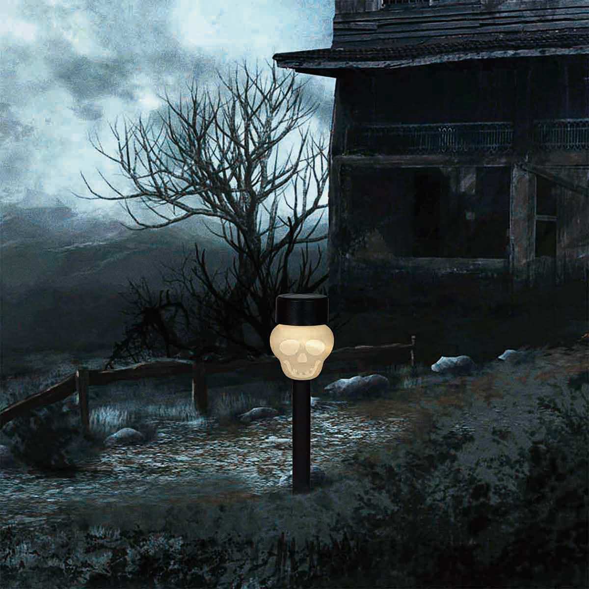 Solar Flicker Flame Skull Pathway Light, 13"
