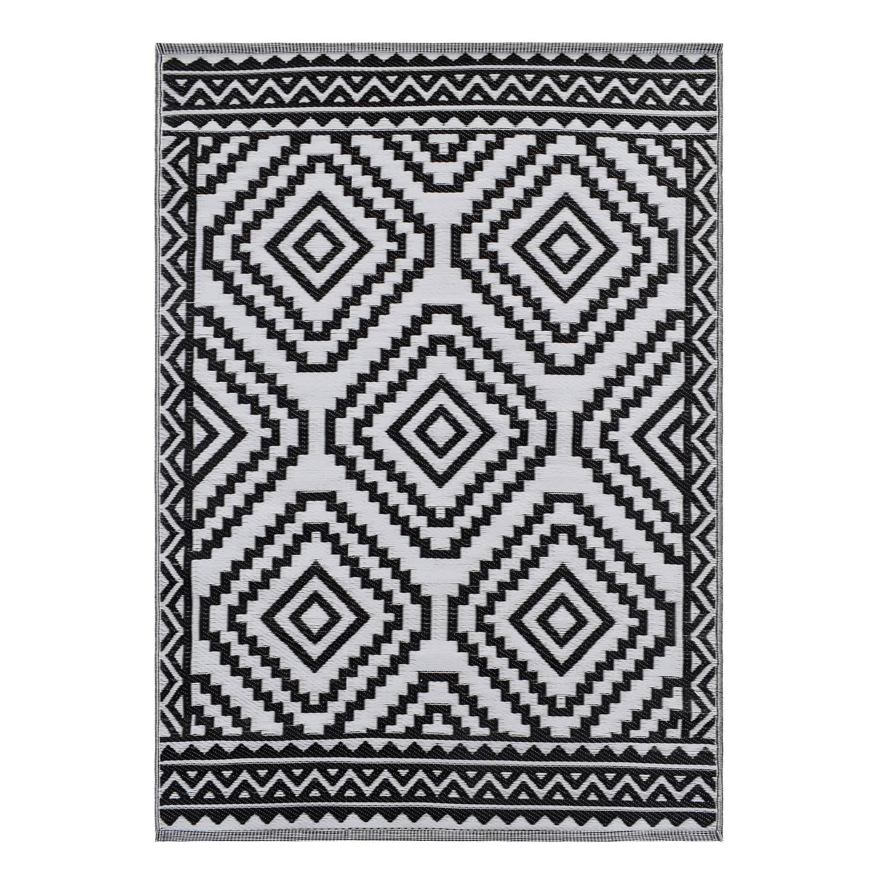 Black Diamond Design Plastic Outdoor Area Rug, 5x7