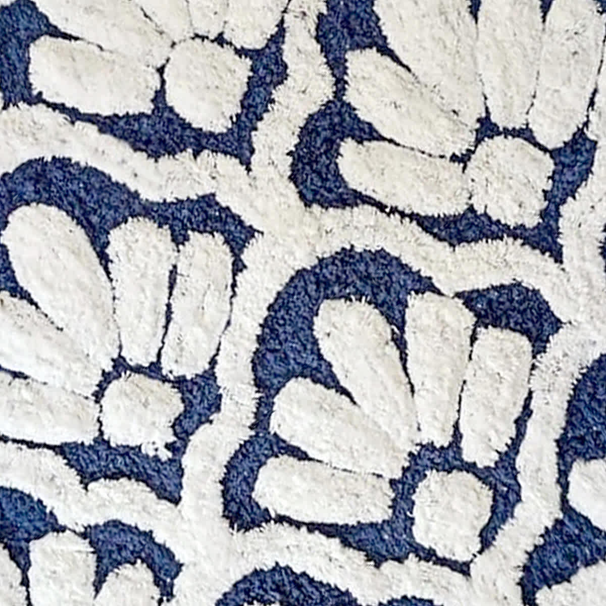 Providence Navy Blue Shell Bath Rug, 20x30