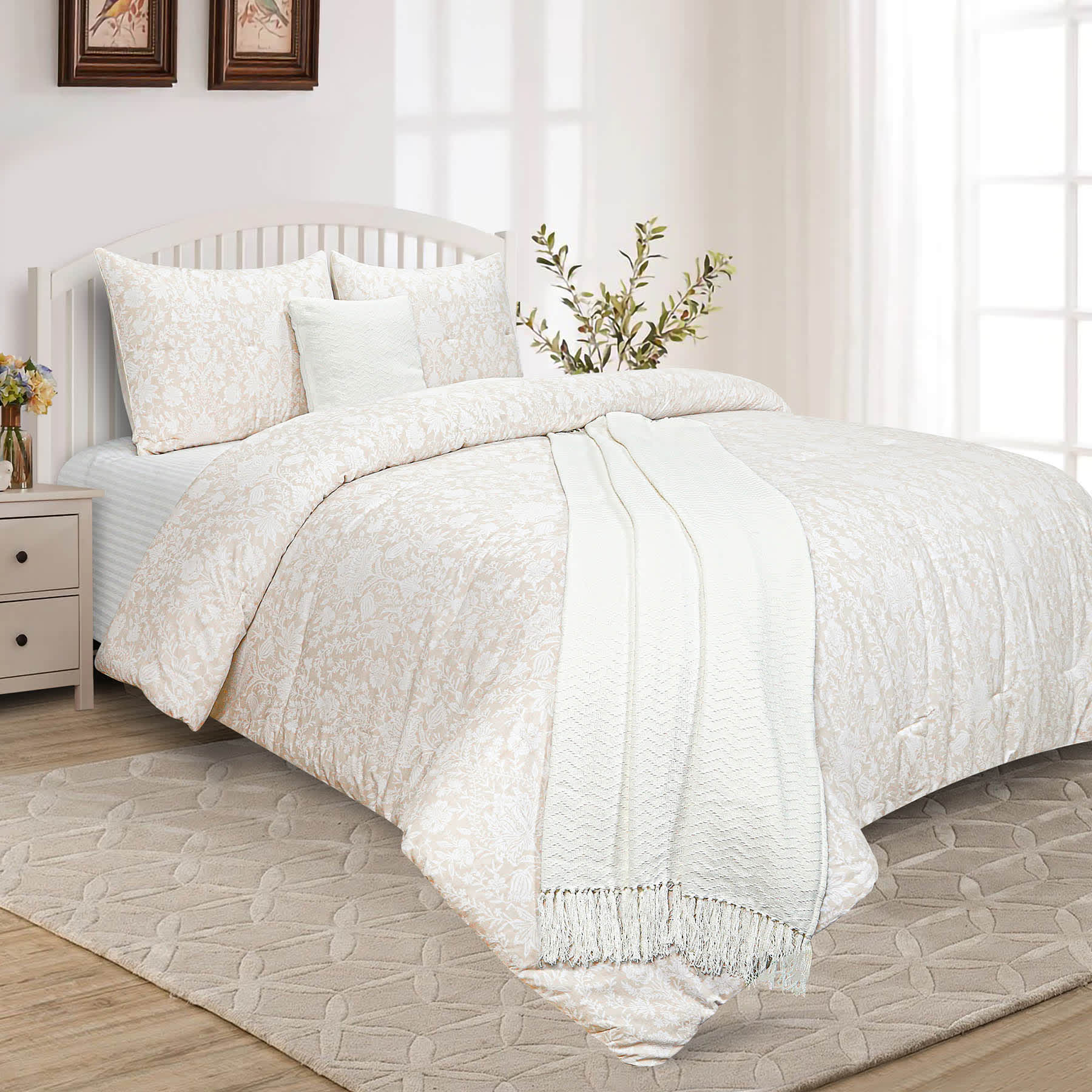Found & Fable 5-Piece Lotus Floral Printed Comforter Set, King