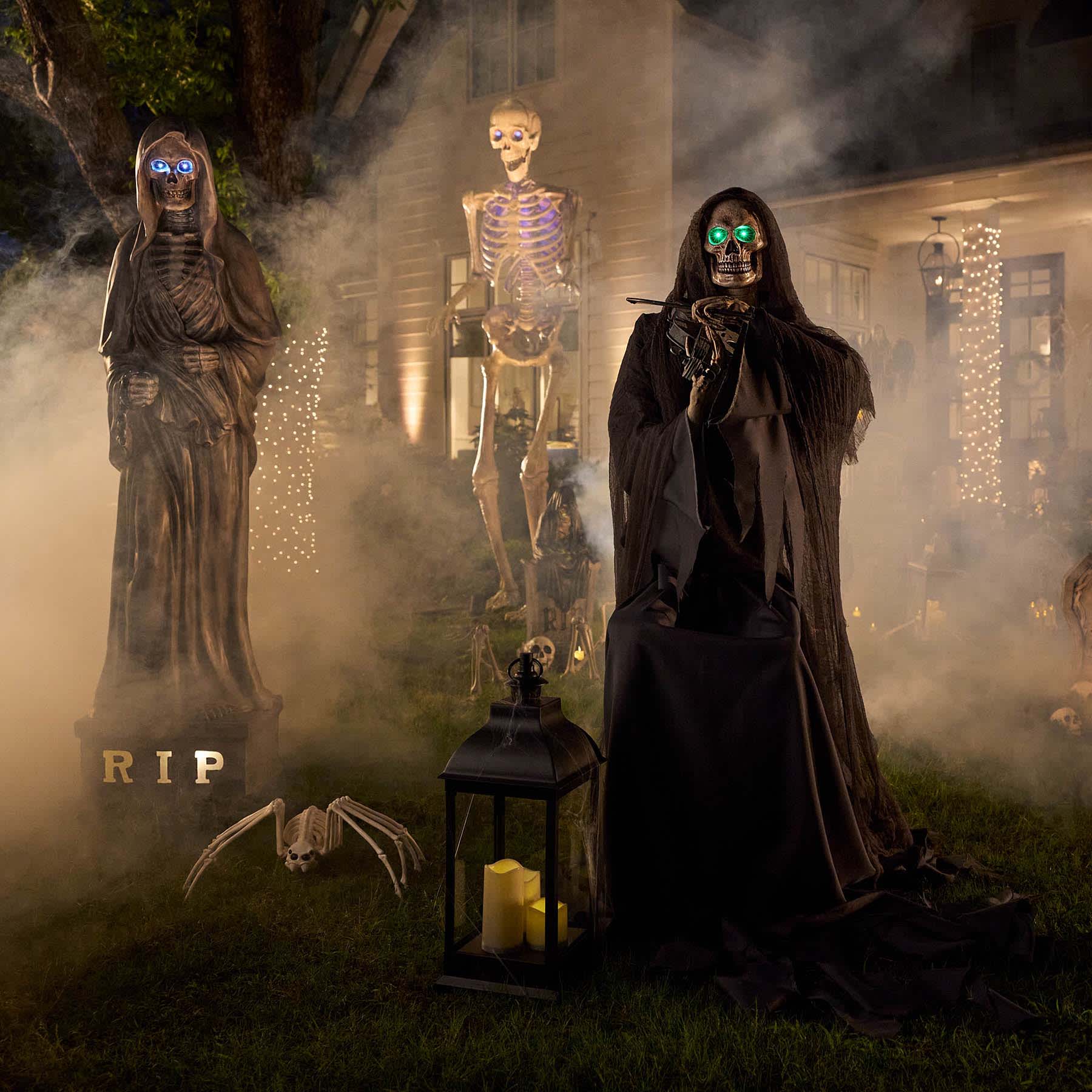 Violinist Skeleton Animatronic, 5'