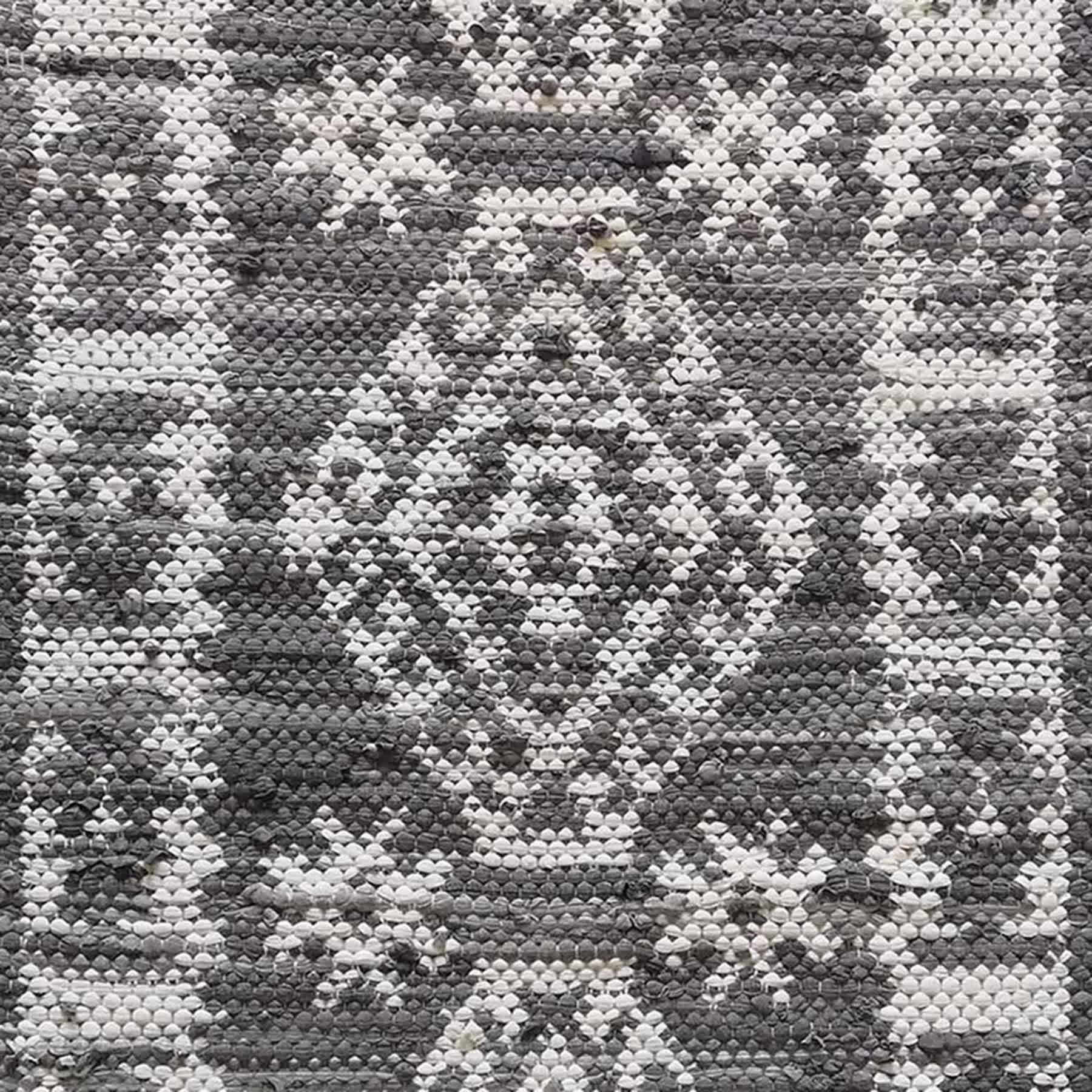 Boho Grey Tribal Chindi Accent Rug, 2x4