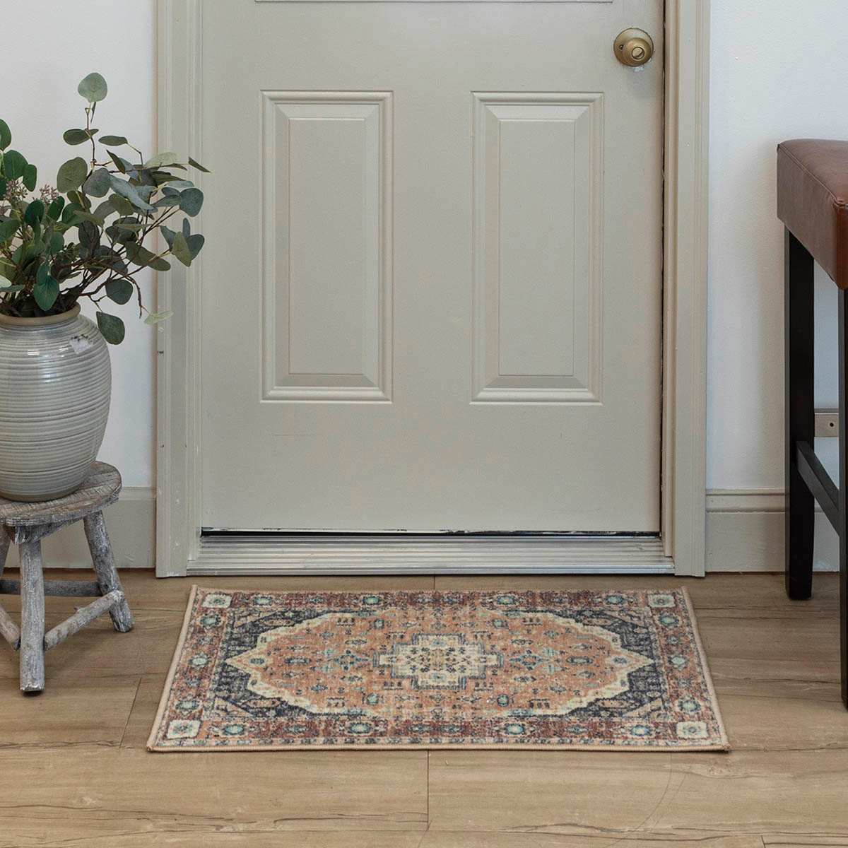 Ikarus Neutral Medallion Accent Rug, 20x32