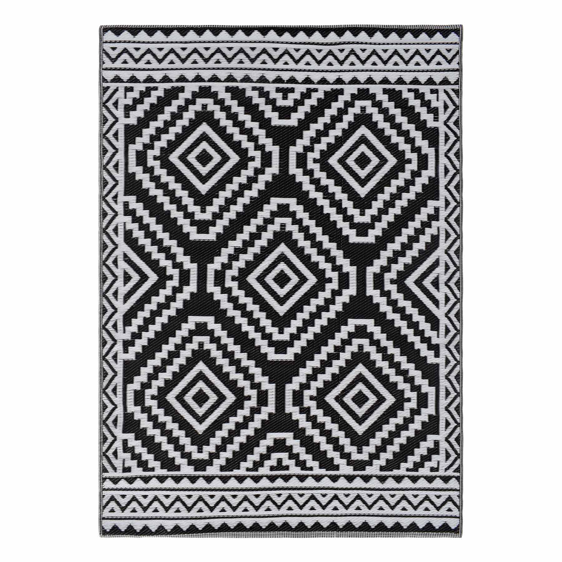Black Diamond Design Plastic Outdoor Area Rug, 6x9