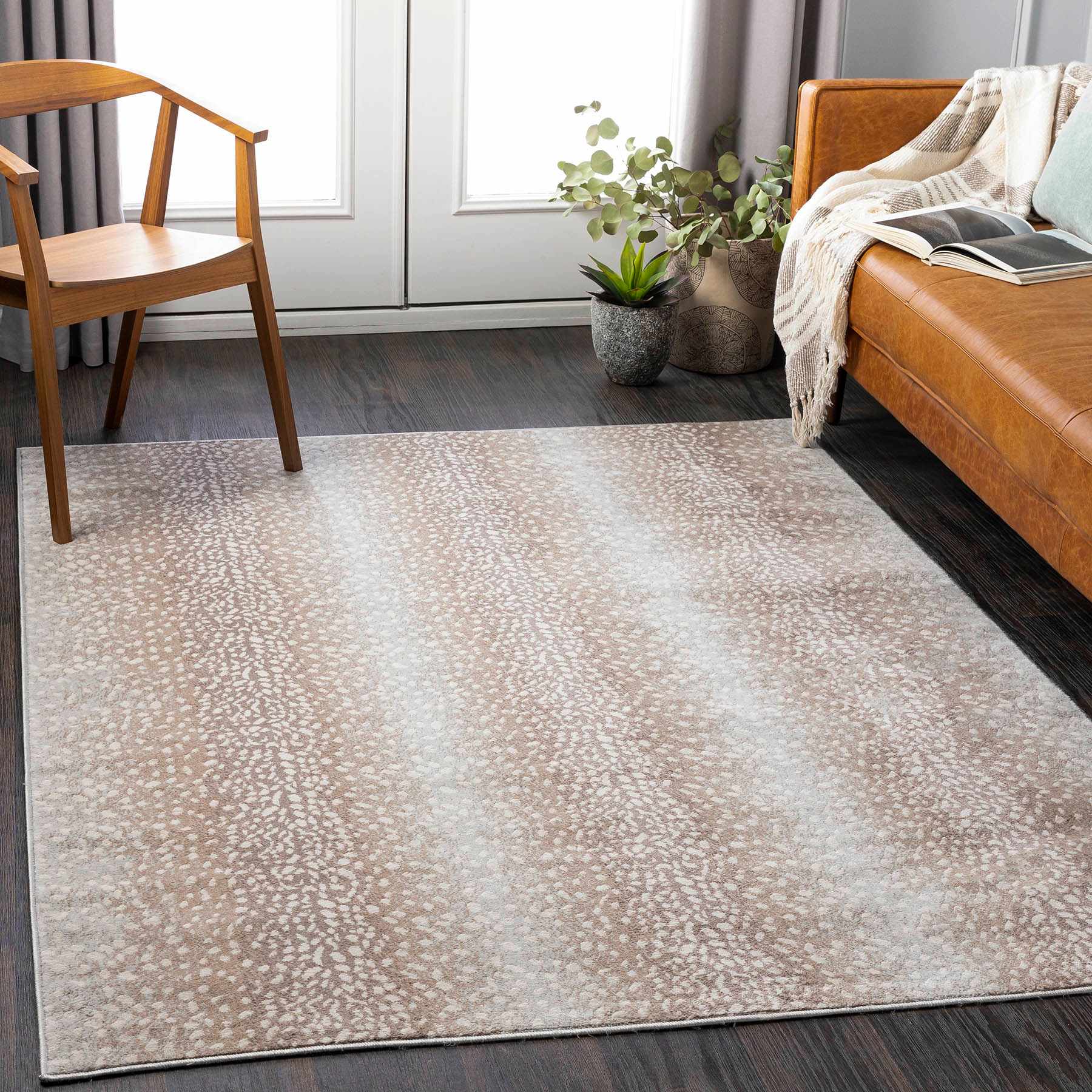 (D614) Crosby St. Roma Neutral Fawn Print Area Rug, 5x7