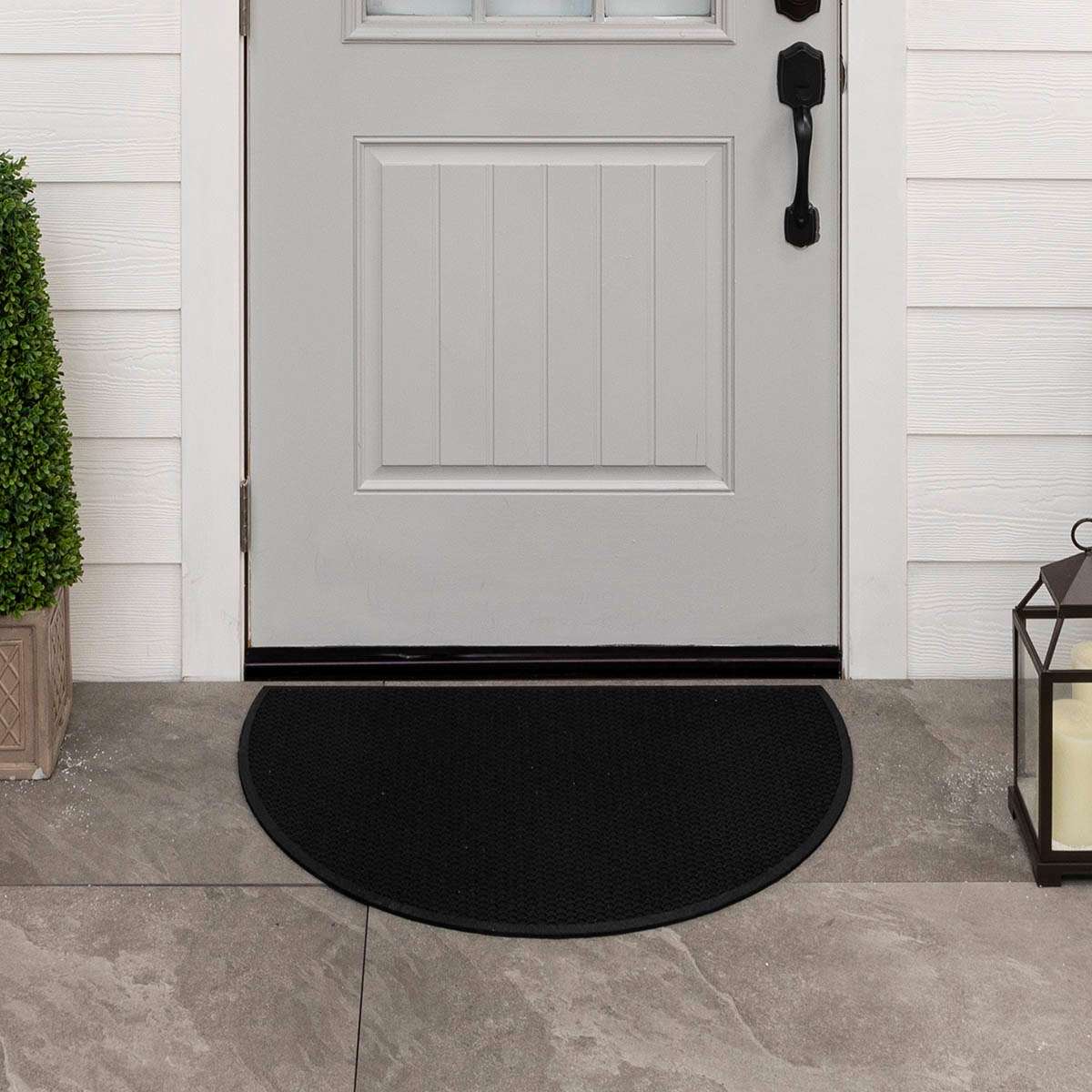 Black Honeycomb Matrix Slice Doormat, 23x35