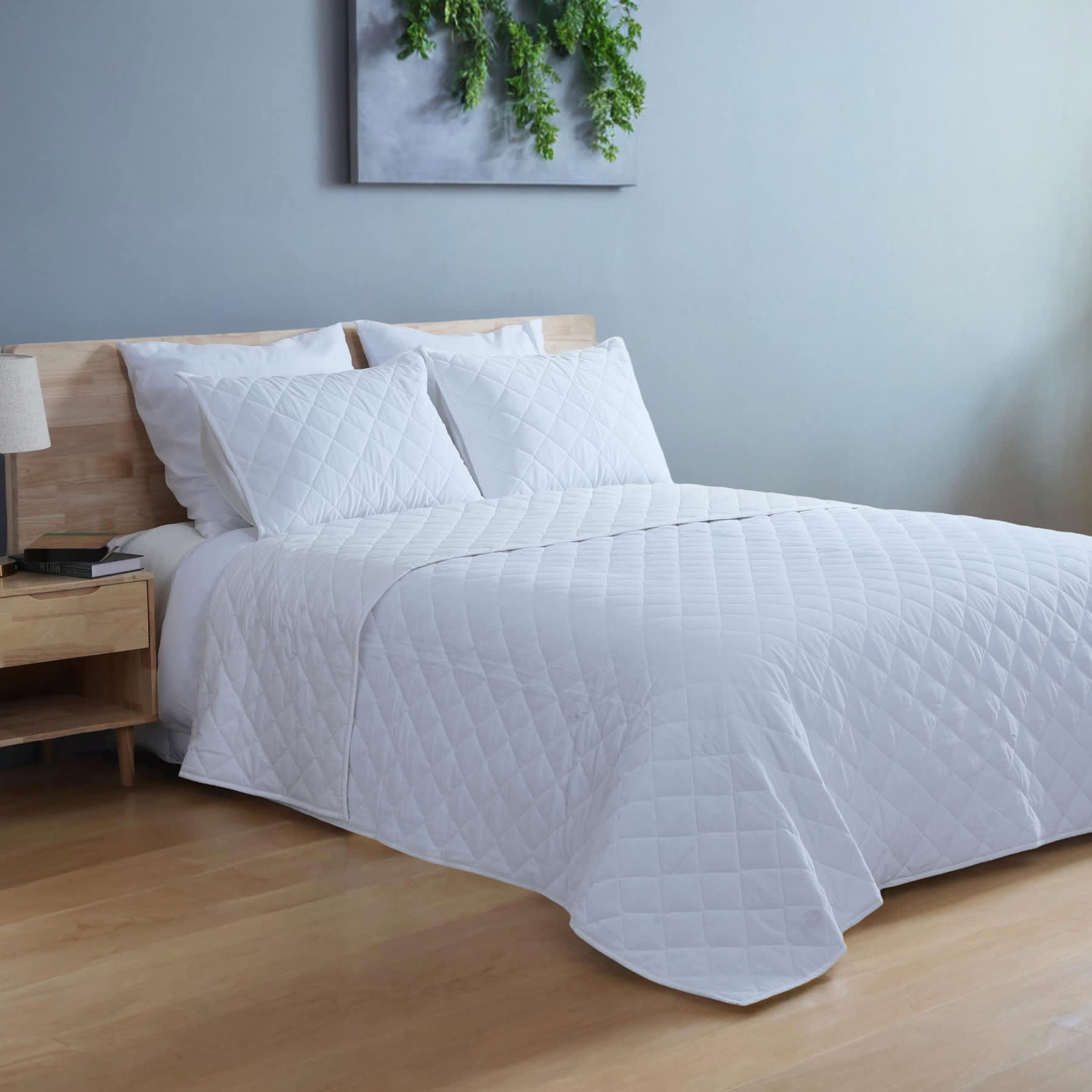 Providence 3-Piece White Cotton Velvet Quilt Set, King