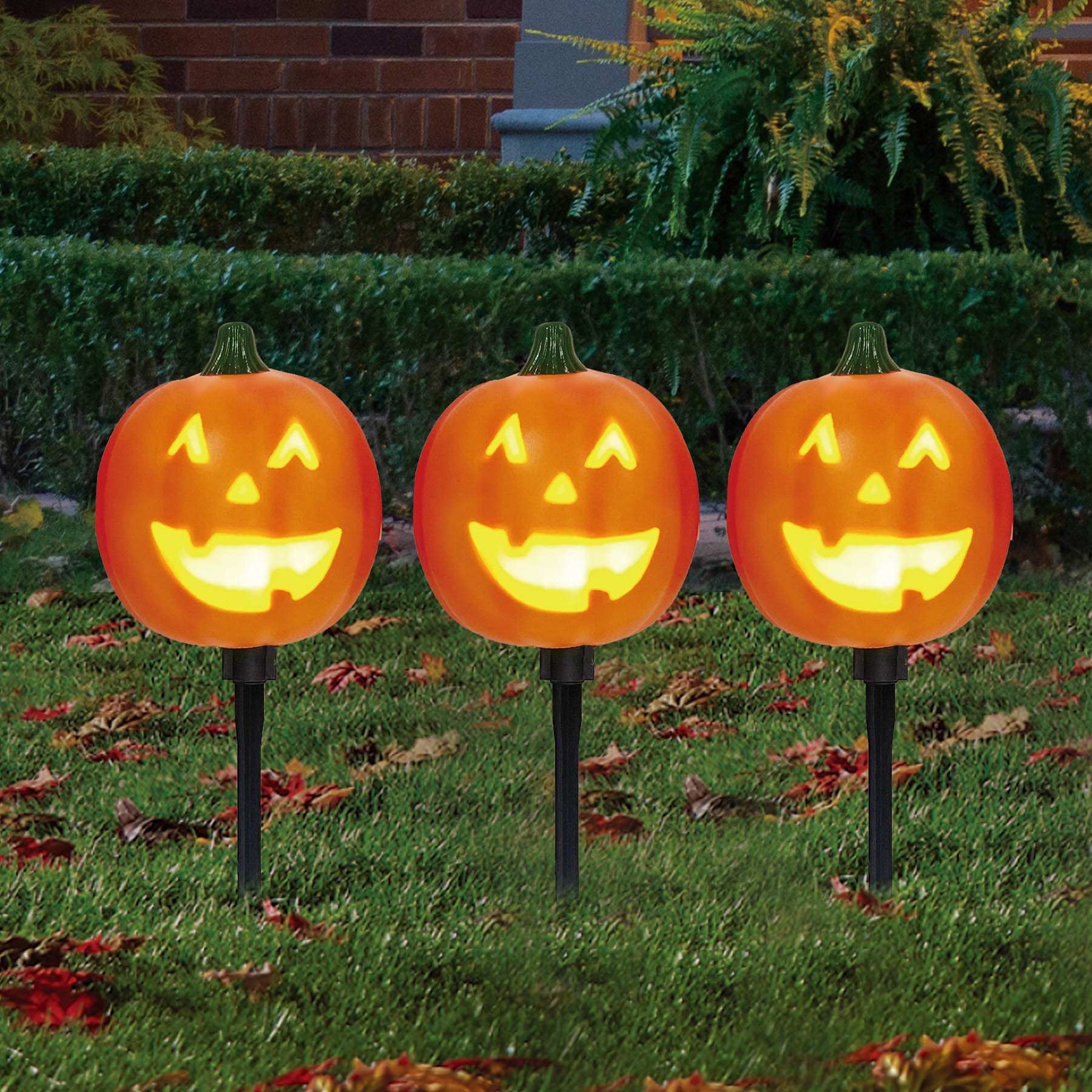 Set of 3 LED Pumpkin Pathway Lights with Animated Blinking Faces that Talk
