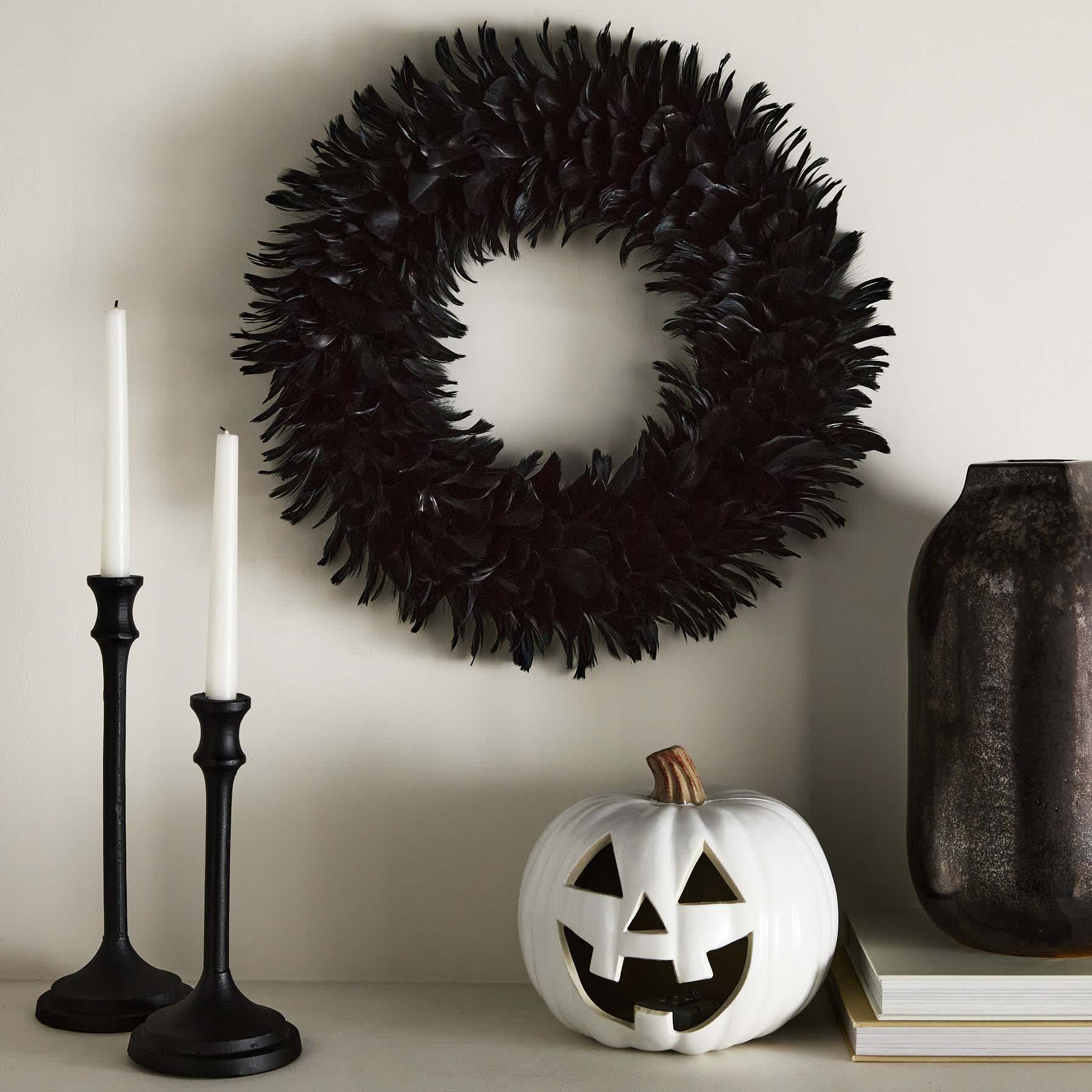 Black Feather Wreath