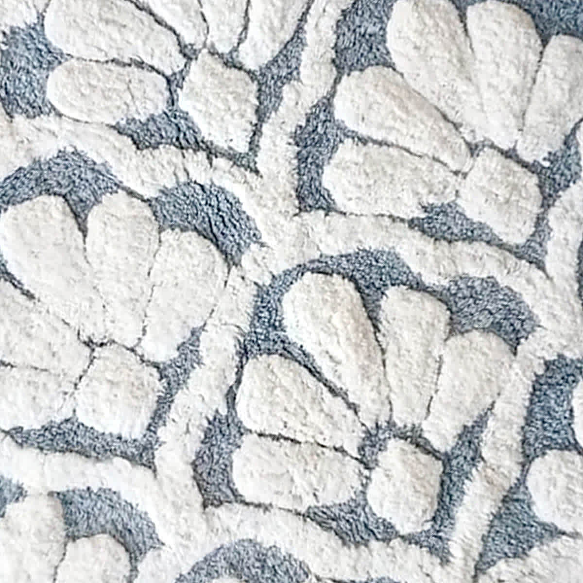 Providence Light Blue Shell Bath Rug, 20x30