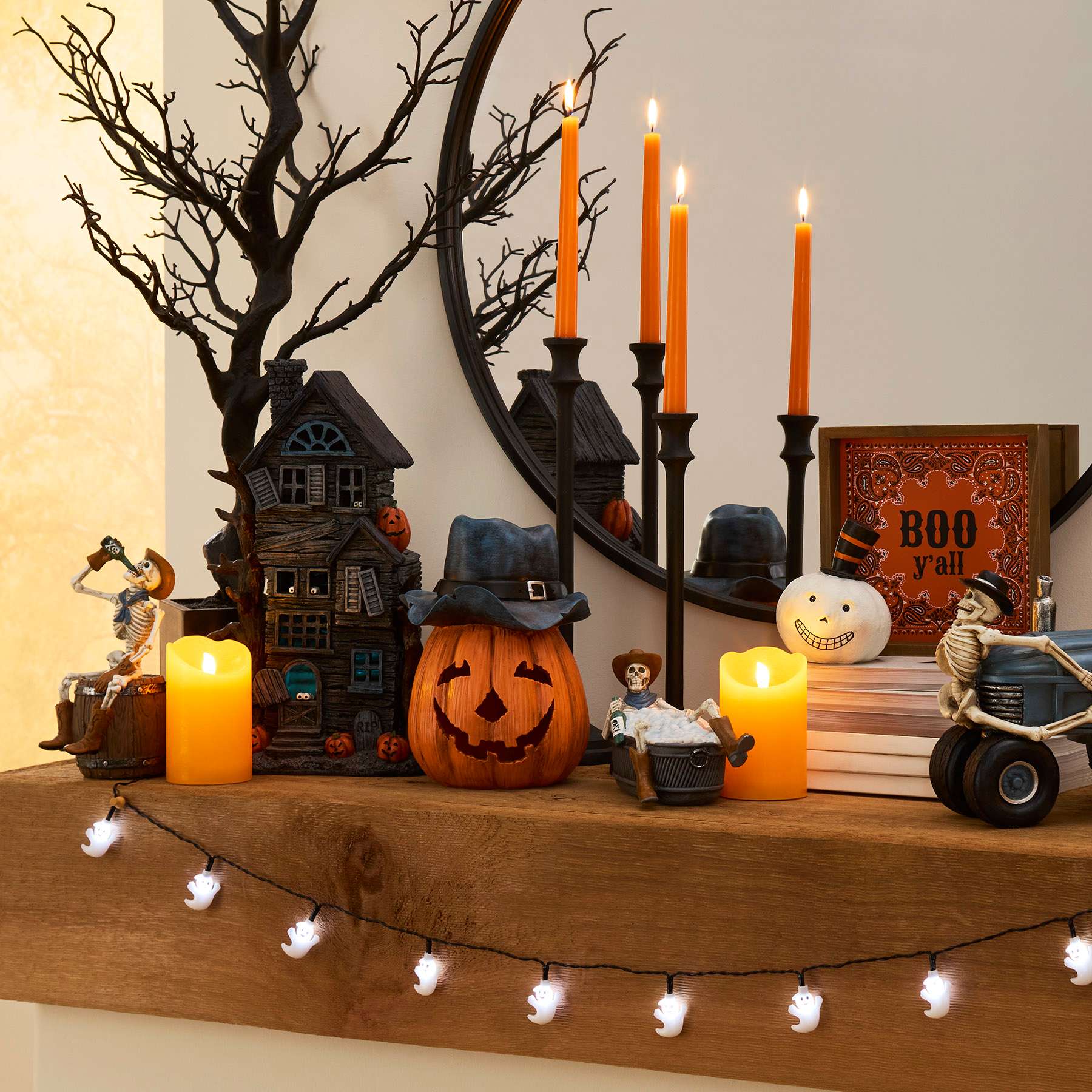 LED Haunted House, 15"