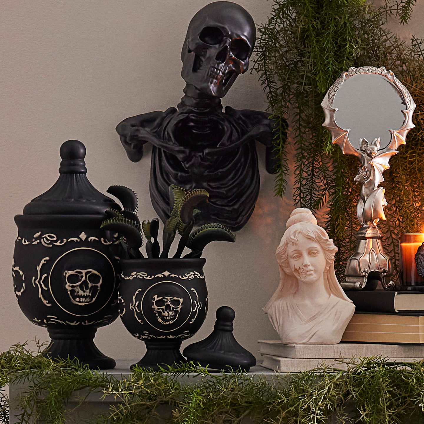 Black Skull Wall Decor, 14"