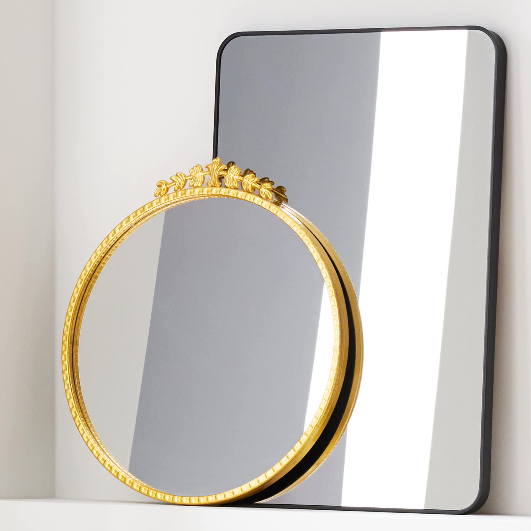 Providence Gold Round Ornate Wall Mirror, 24x27