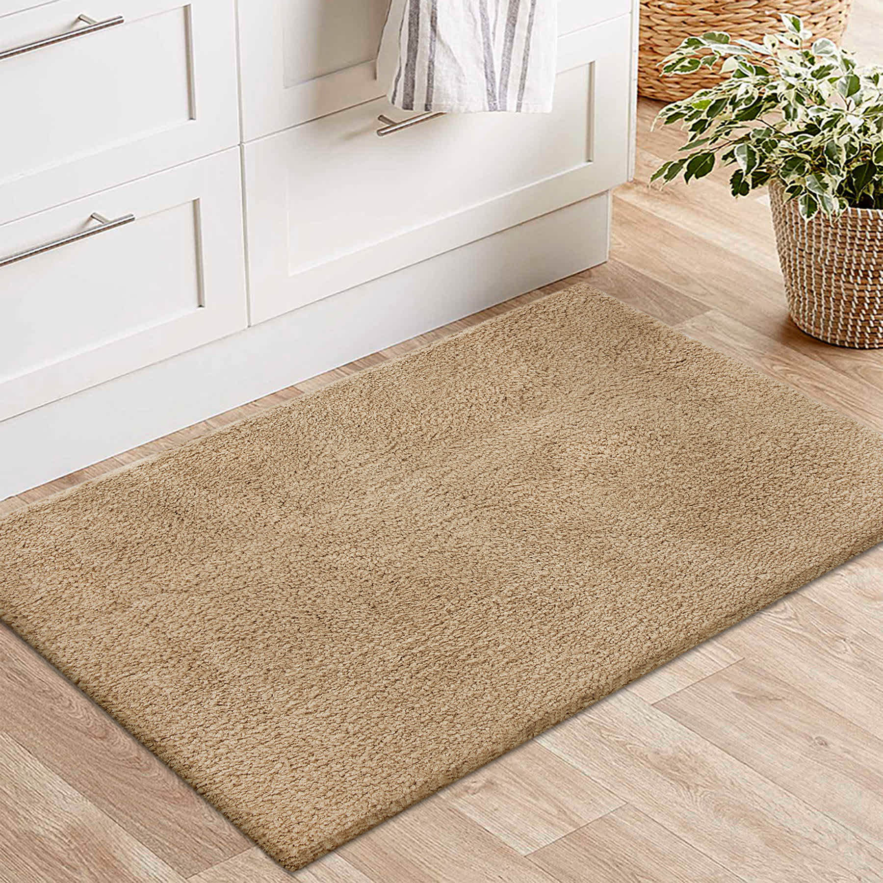 (C205) Kodiak Neutral Shag Area Rug, 5x7