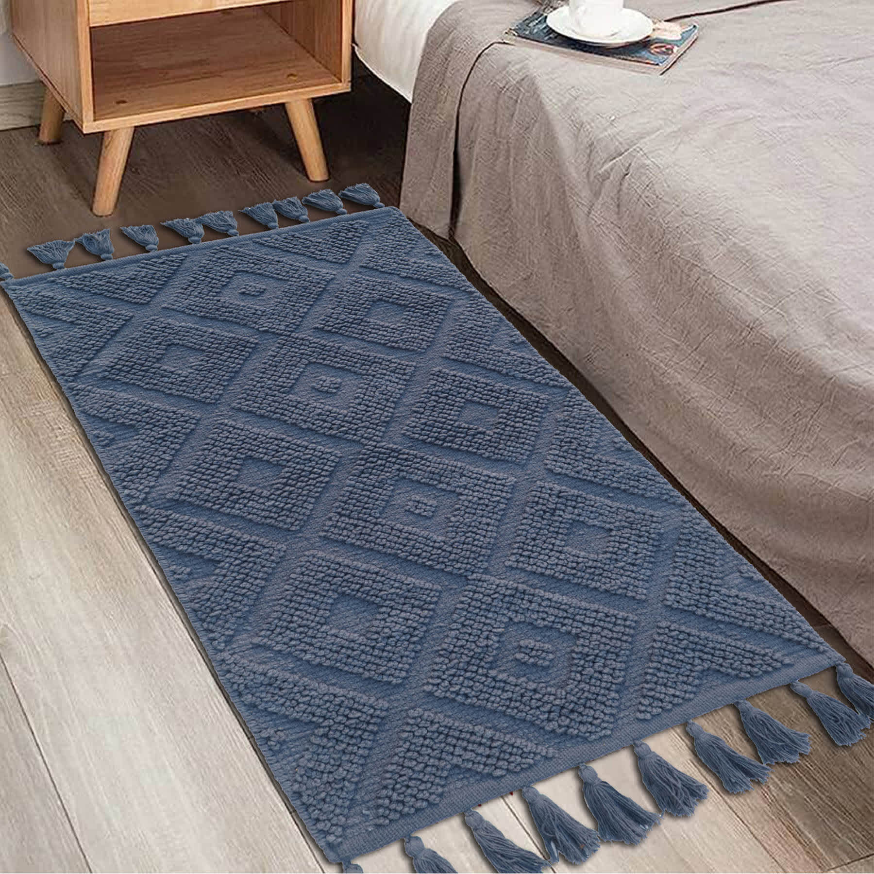 Navy Blue High-Low Diamond Handwoven Accent Rug, 27x45