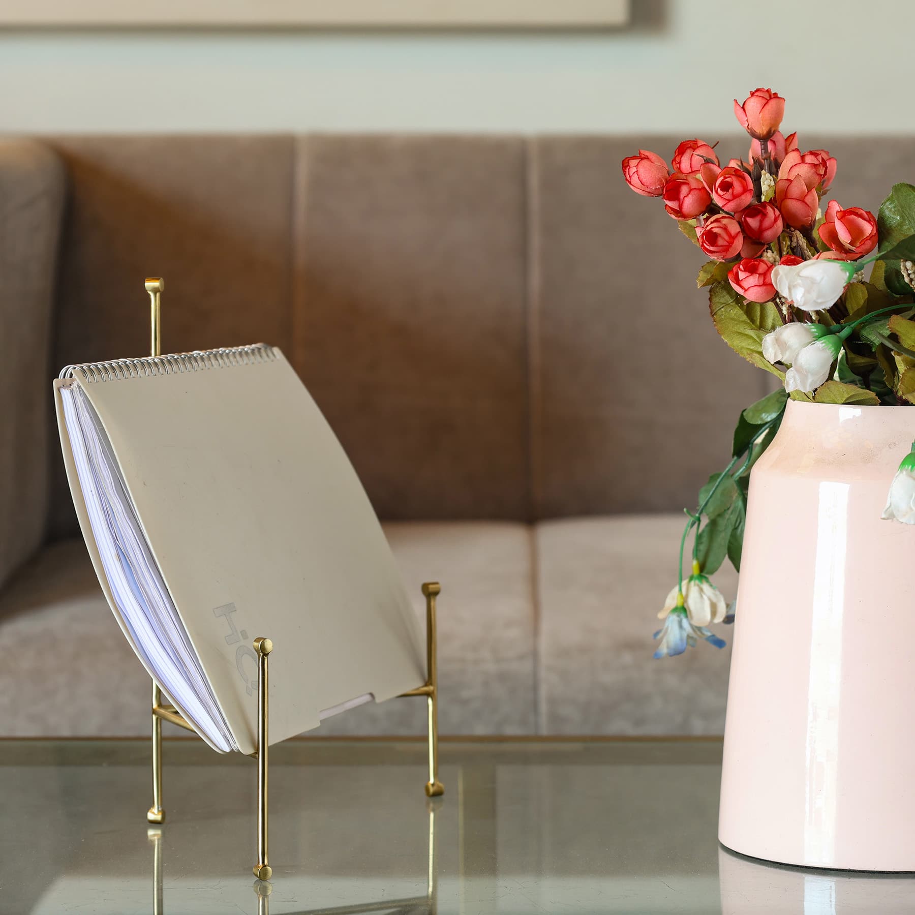 Gold Metal Easel, Small