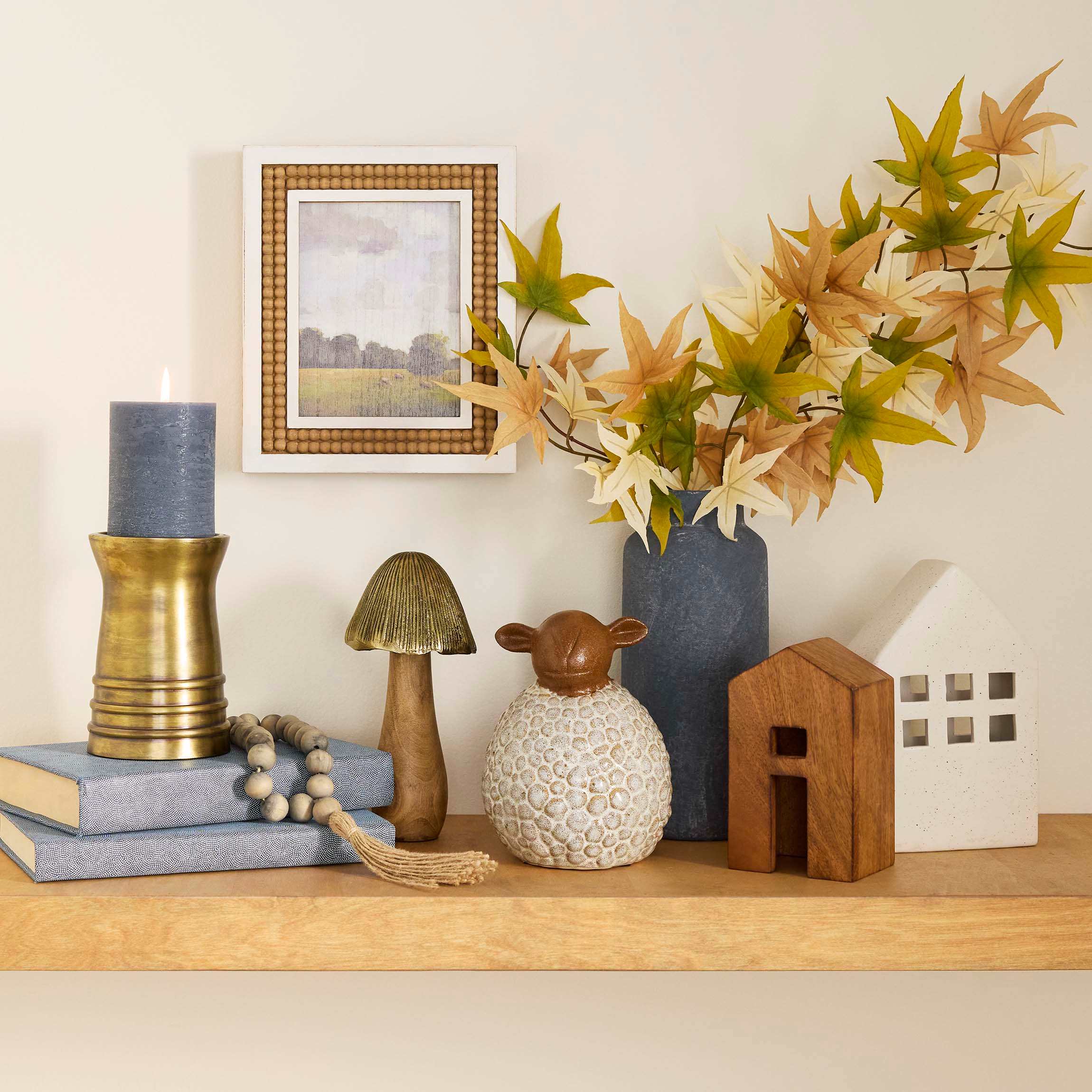 Honeybloom White Table Decor, 9.5"