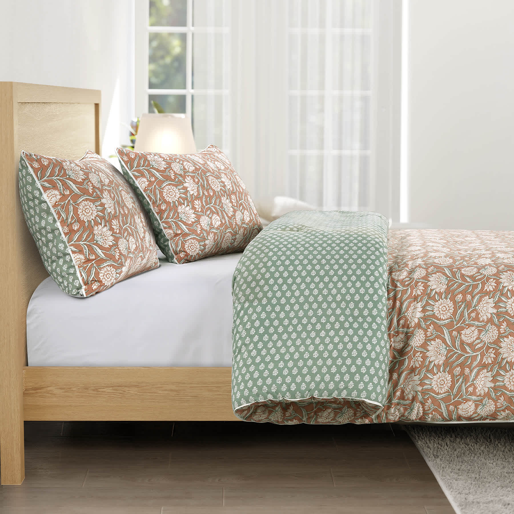 Honeybloom 3-Piece Floral Print Cotton Percale Comforter Set, Full/Queen