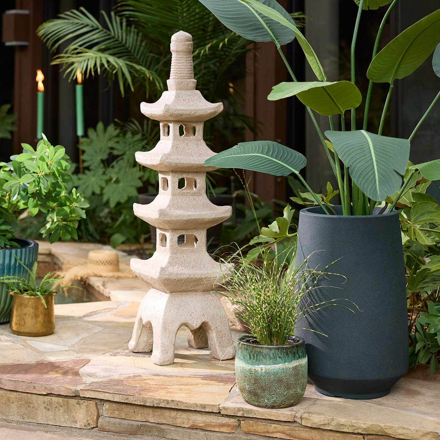 Japi Brut Moss Green Outdoor Planter, Small