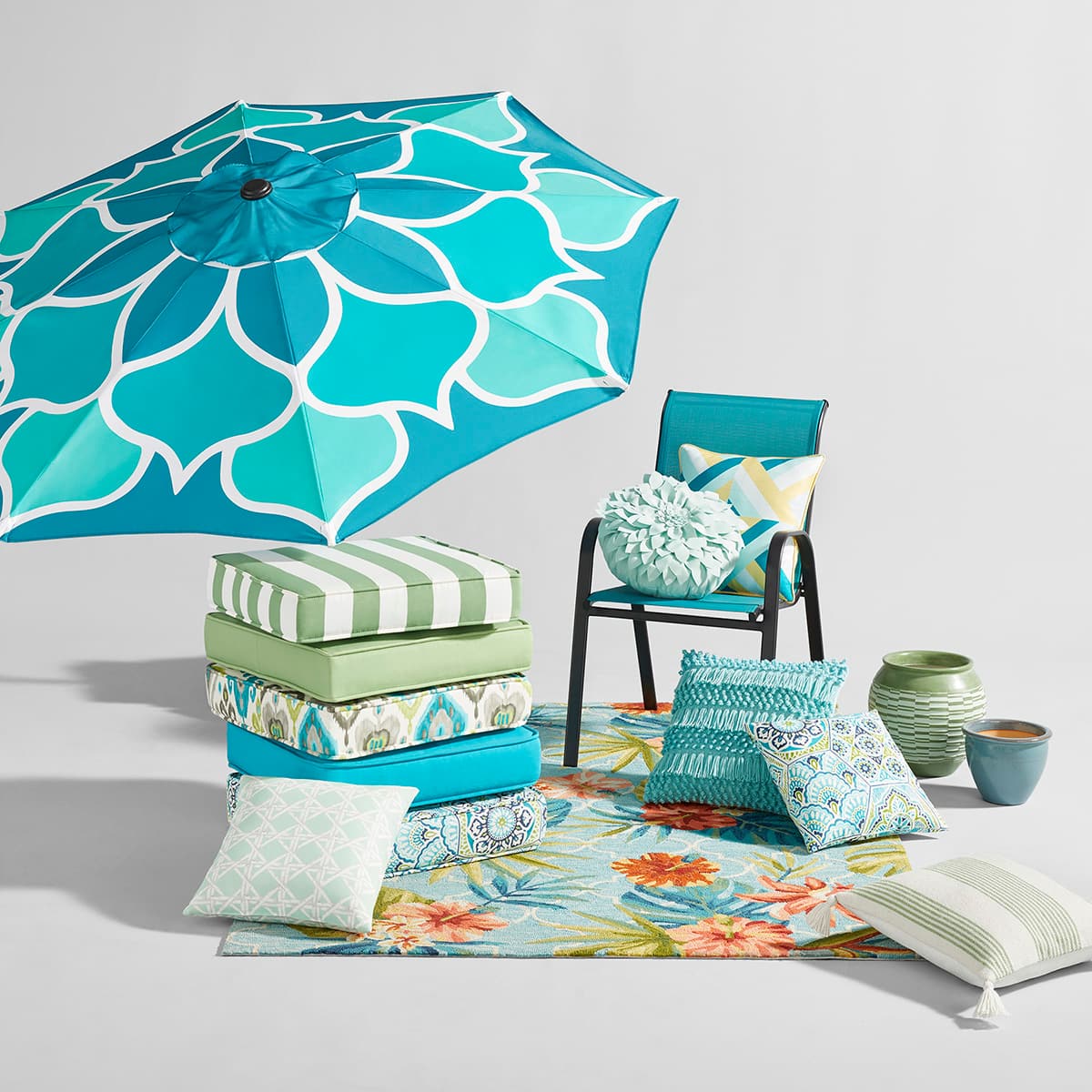 (E227) Santa Monica Trellis Aqua Floral Indoor & Outdoor Area Rug, 5x7