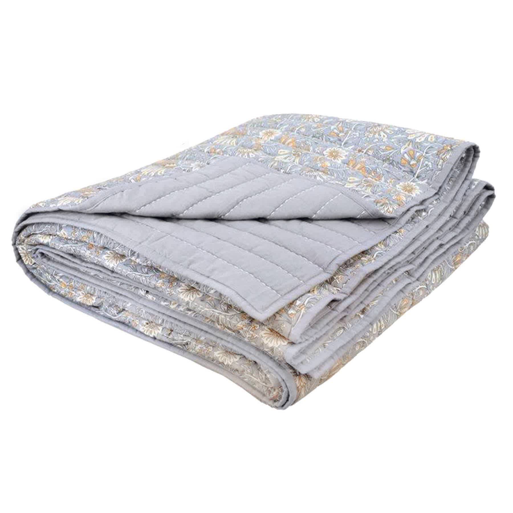 Honeybloom 3-Piece Blue Floral Printed Cotton Quilt Set, Full/Queen