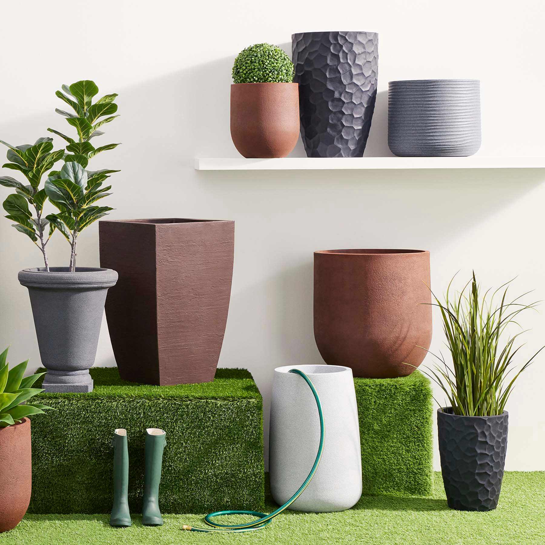 Japi Black Prisma Outdoor Planter, Medium