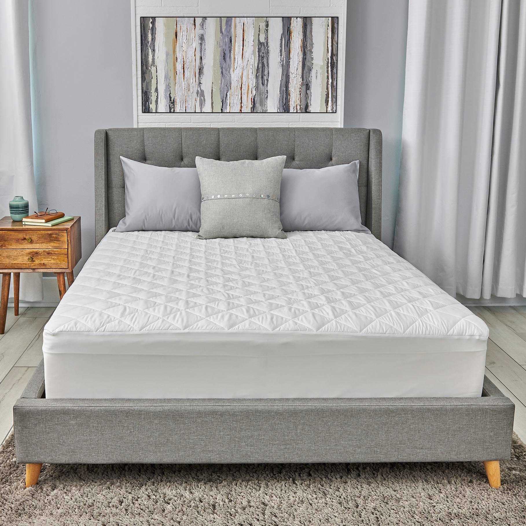 Soft Quilted Antimicrobial Waterproof Mattress Pad, Queen