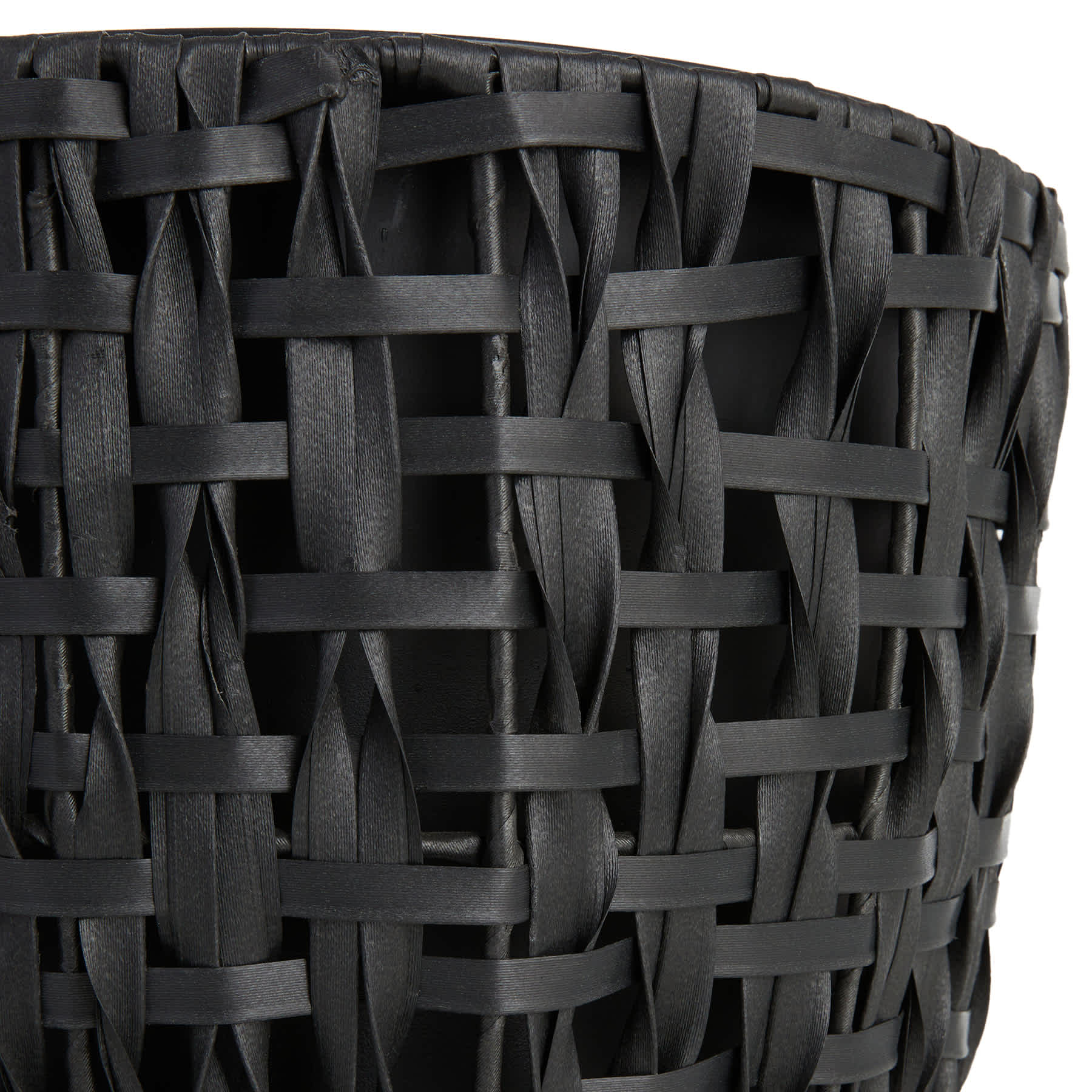 Found & Fable Black Woven Plicker Outdoor Planter, Medium