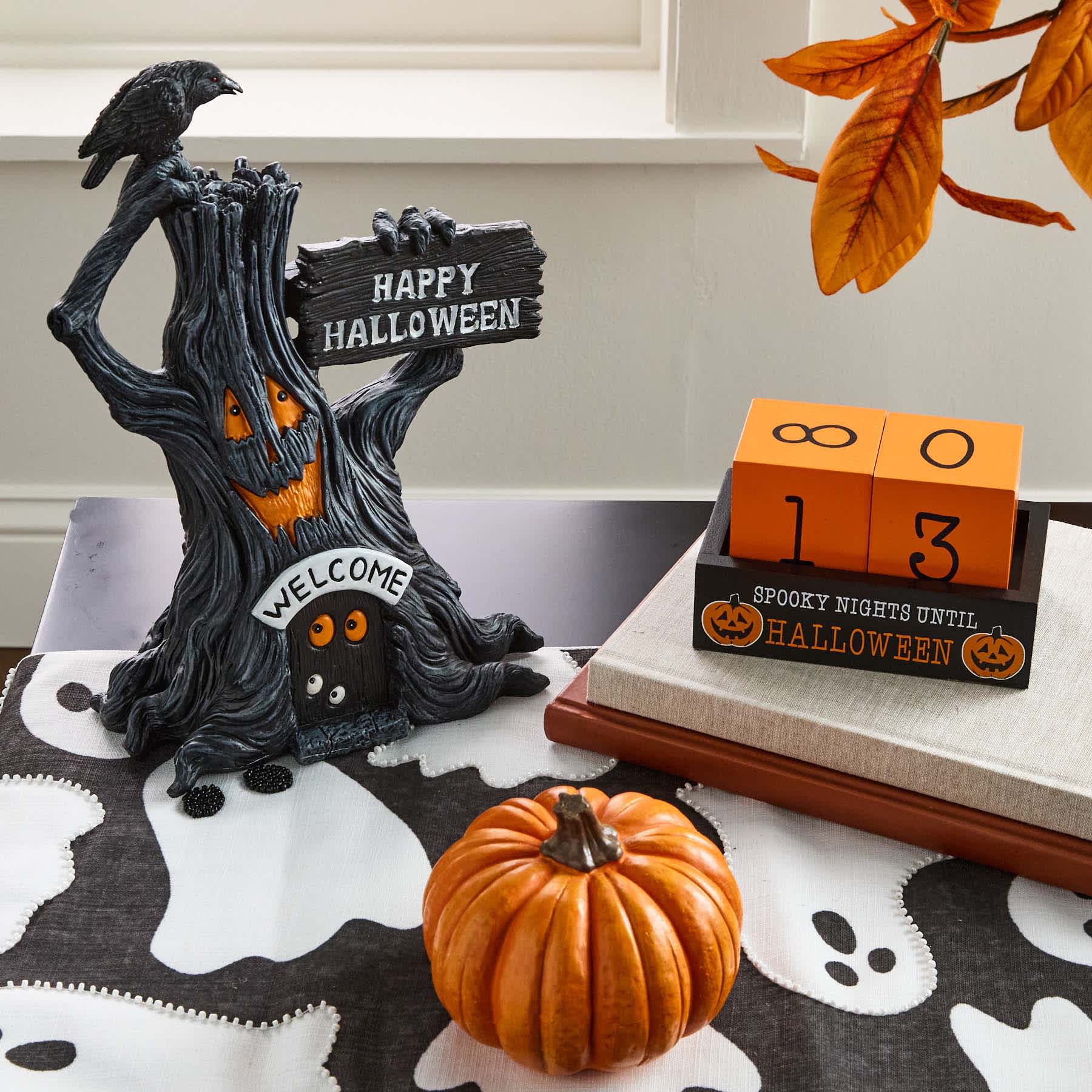 Happy Haunting Spooky Tree Stump with Ghost Face, 11.8"