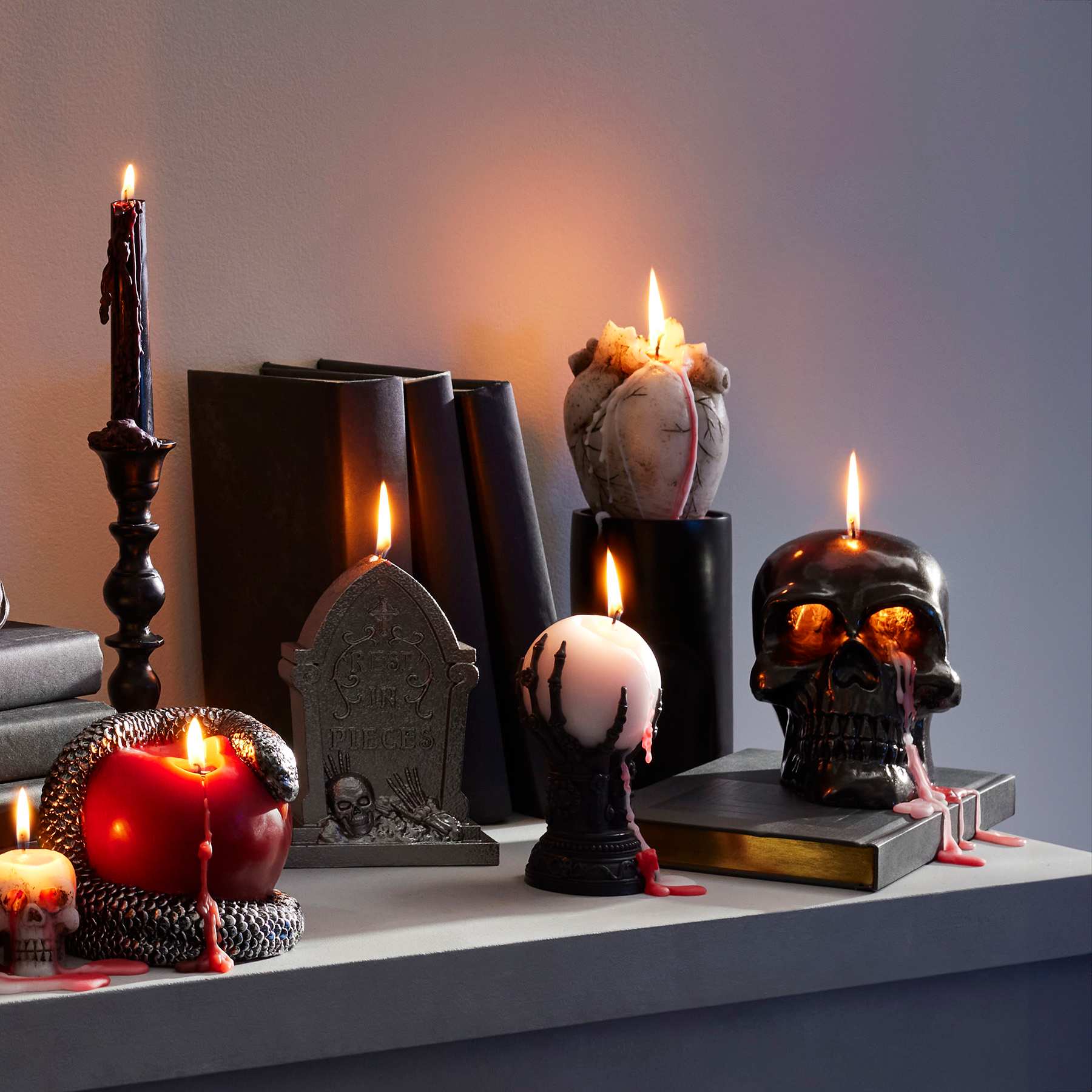 White Heart Bleeding Candle, 5"