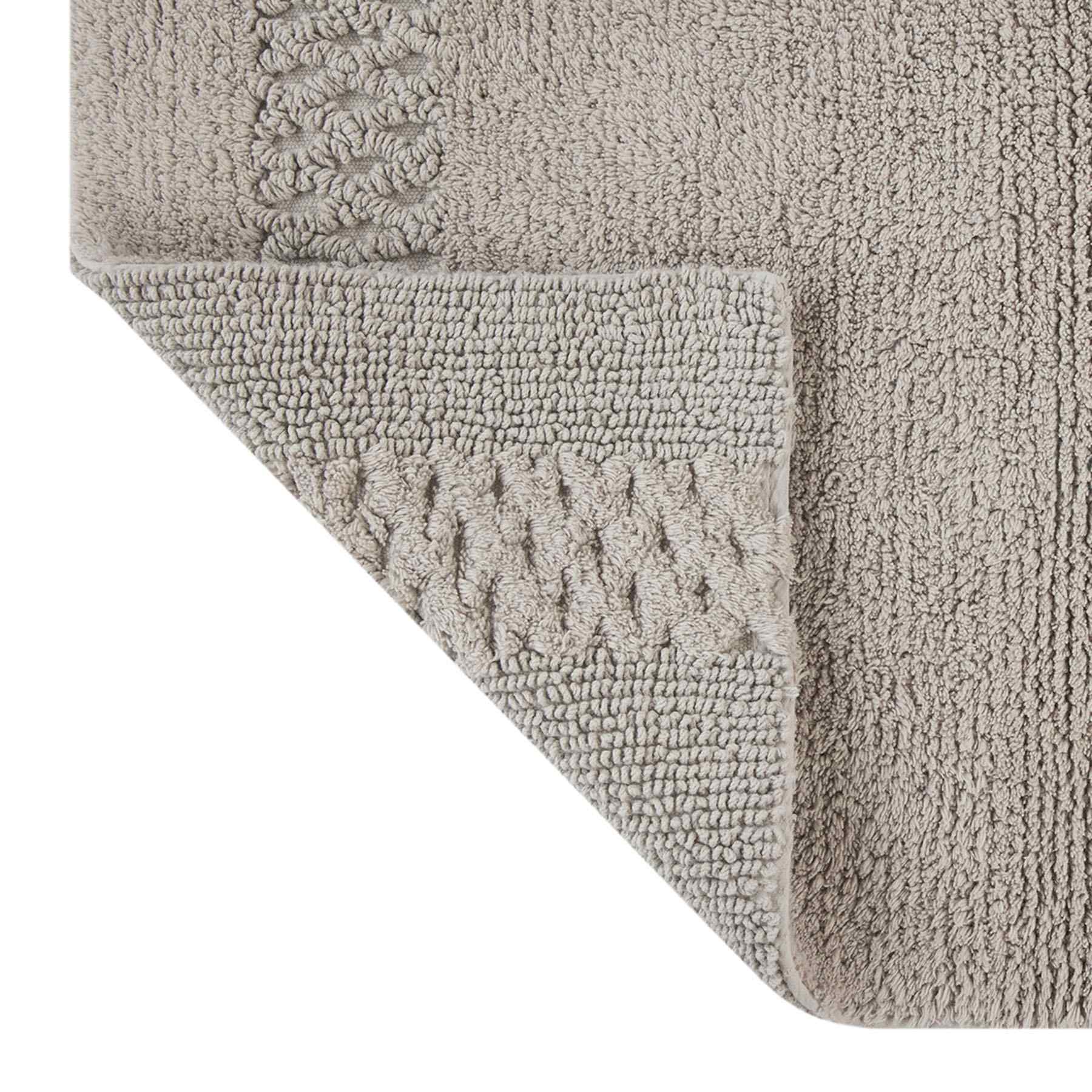 Providence Reversible Grey Bath Rug, 20x30