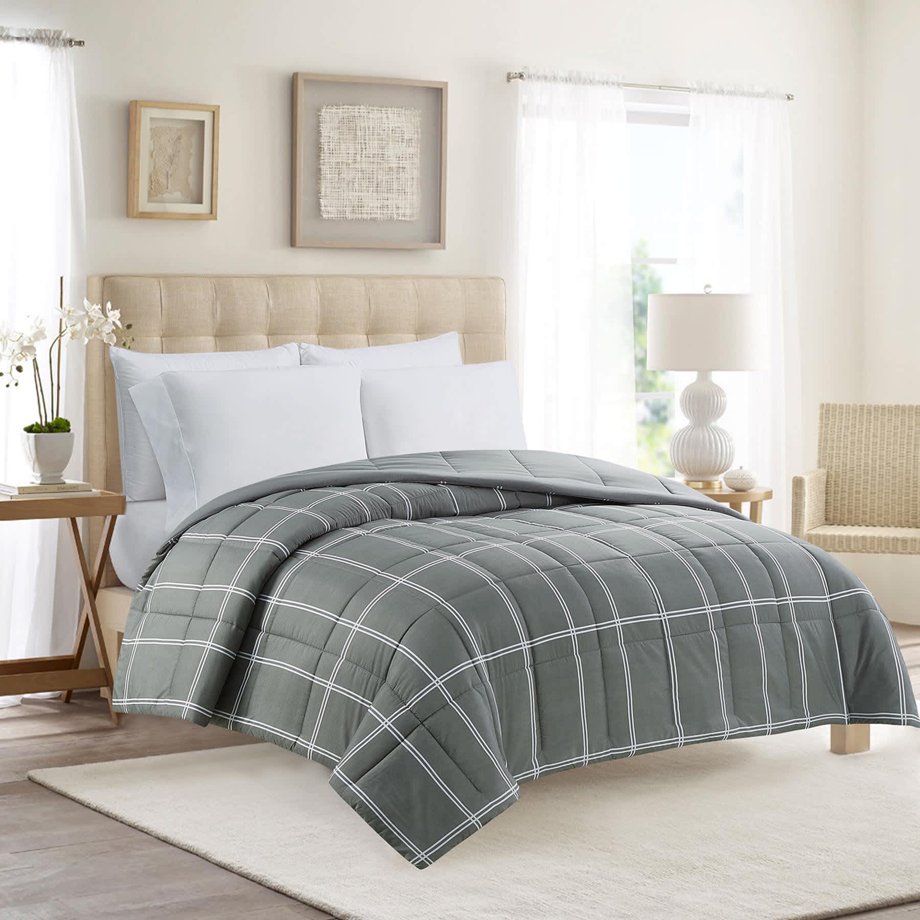 Grey Grid Print Reversible Brushed Microfiber Comforter, Twin/Twin XL