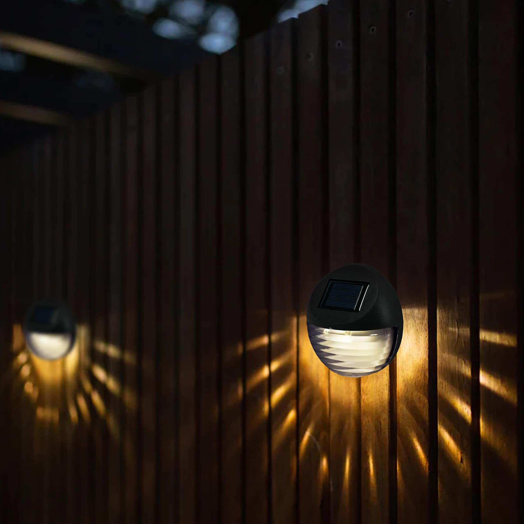 2-Lumen Solar Black Circle Deck Light