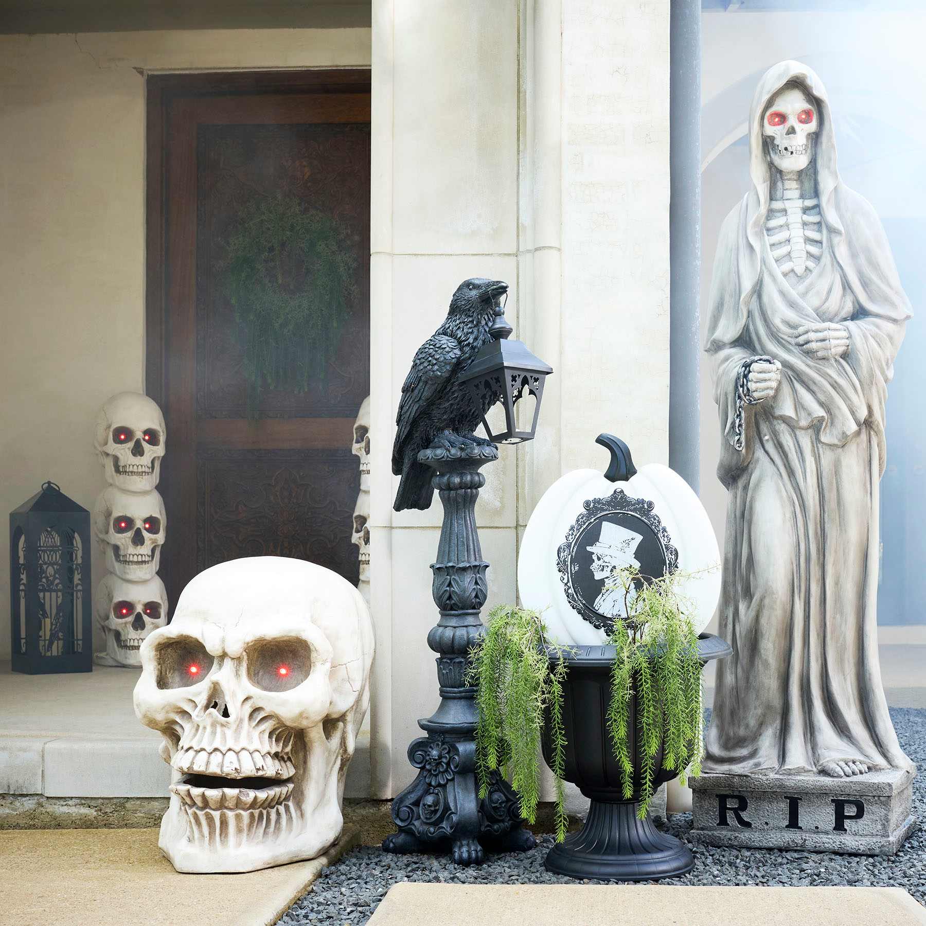 Grim Gardens Moss Spray, 30"